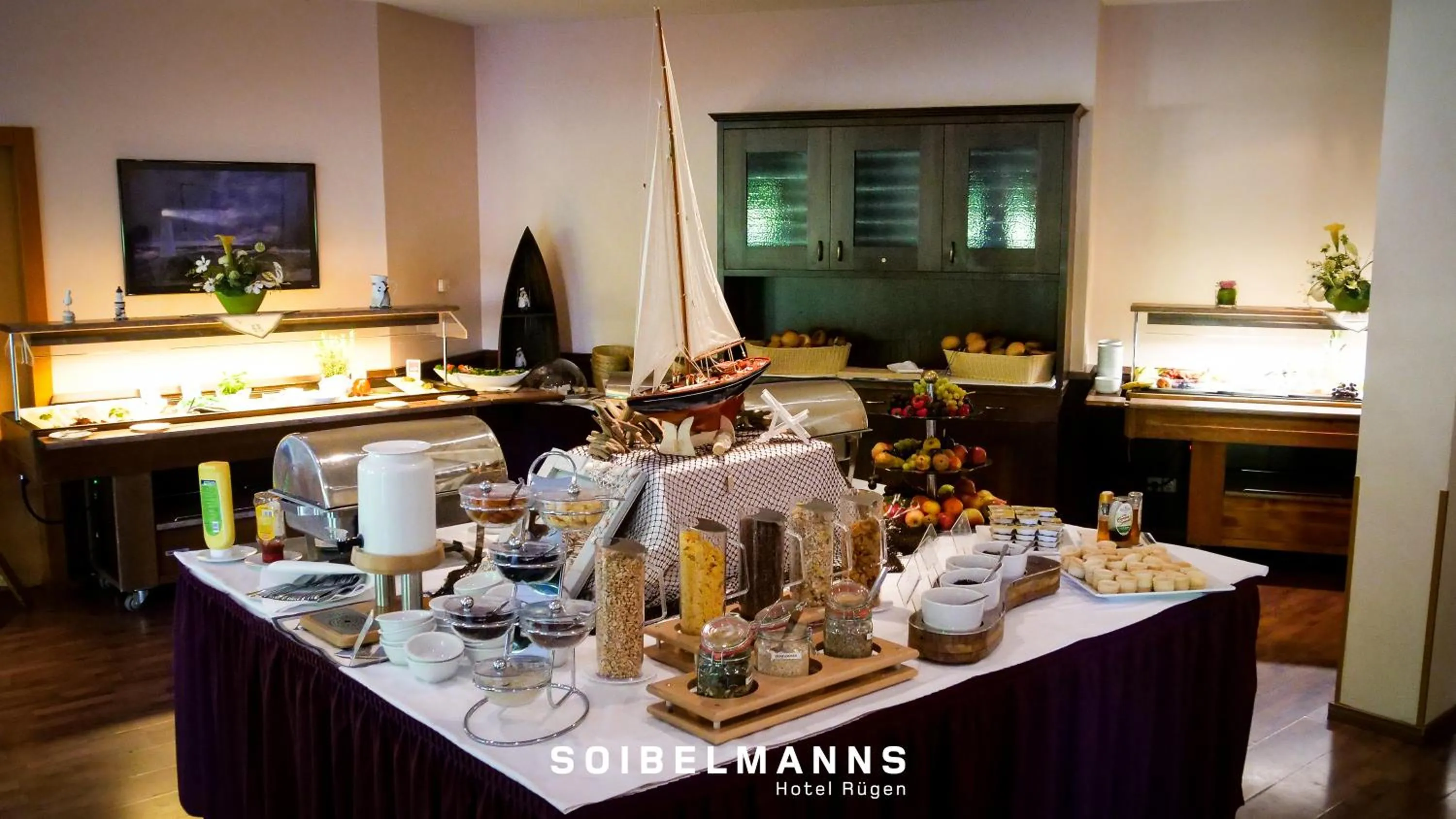 Buffet breakfast in Soibelmanns Hotel Rügen
