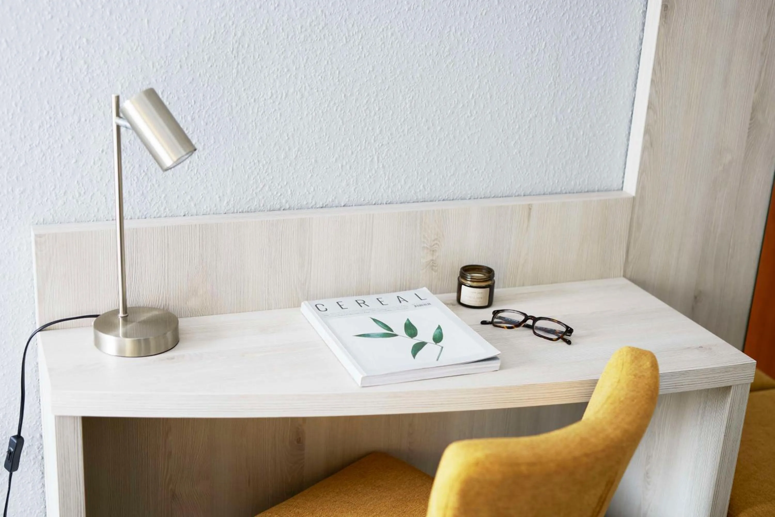 Bedroom in Best Western Raphael Hotel Altona