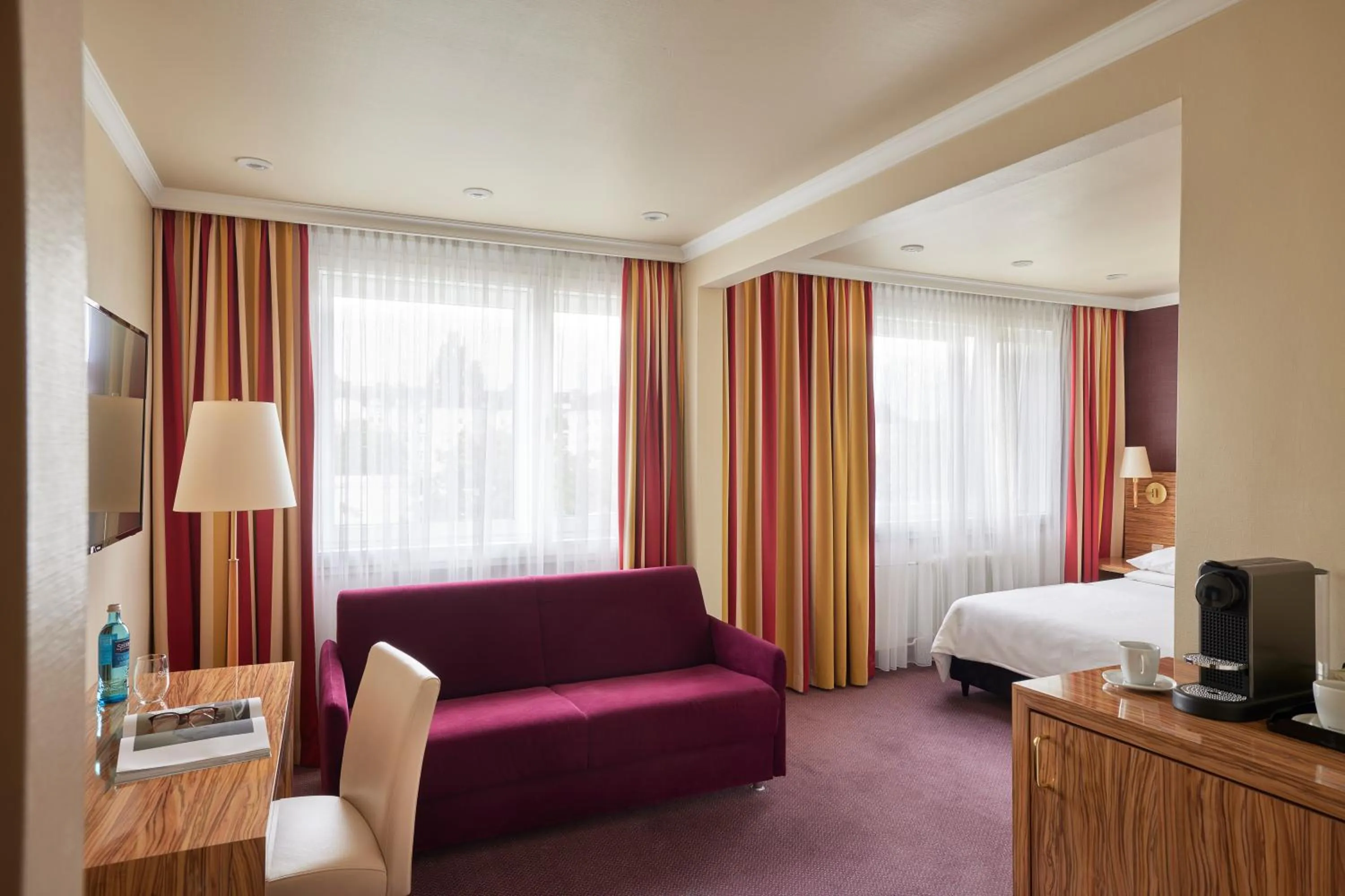 Photo of the whole room, Bed in Best Western Raphael Hotel Altona