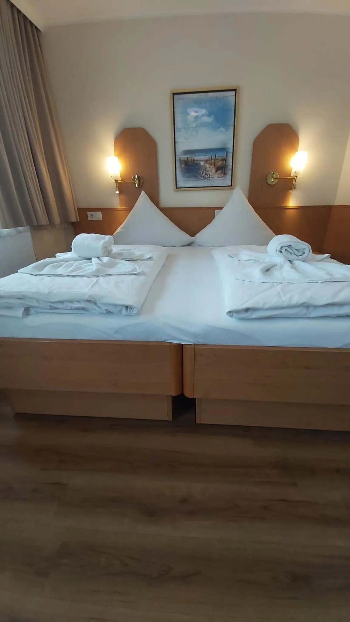 Bed in Hotel Wikinger Hof