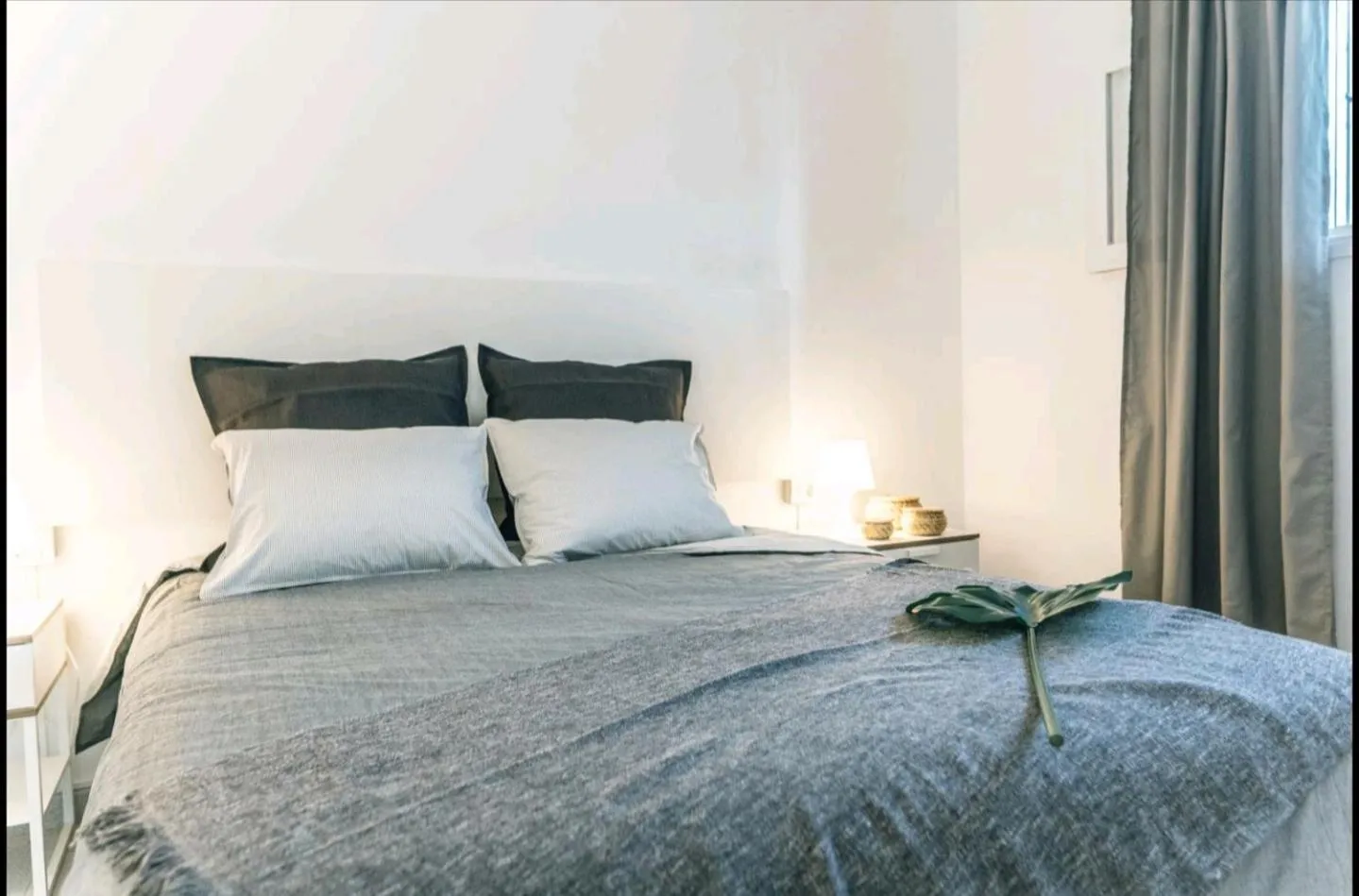 Central location in a great complex with 300mbps internet