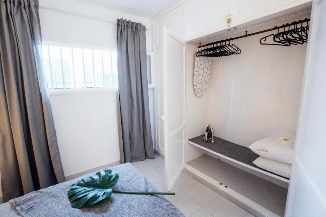 Central location in a great complex with 300mbps internet