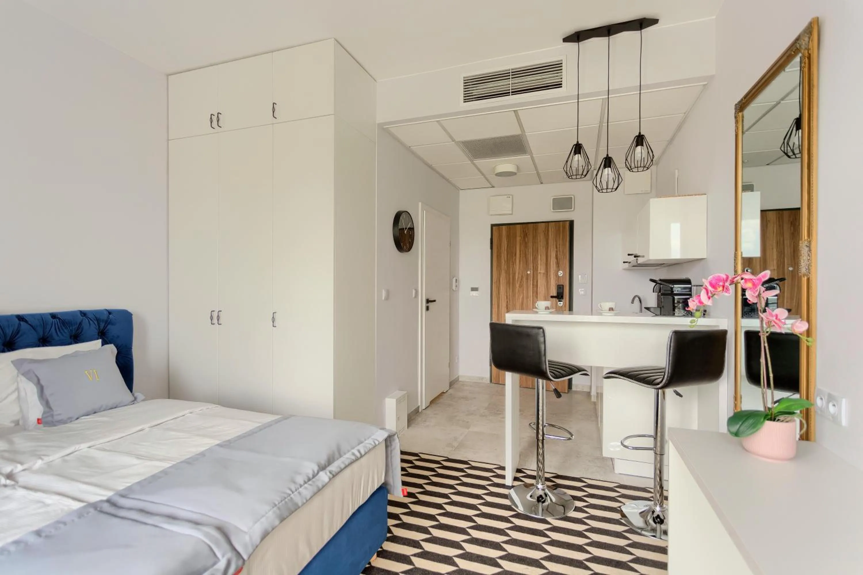 Kitchen or kitchenette, Bed in Apartamenty Prymasa Residence