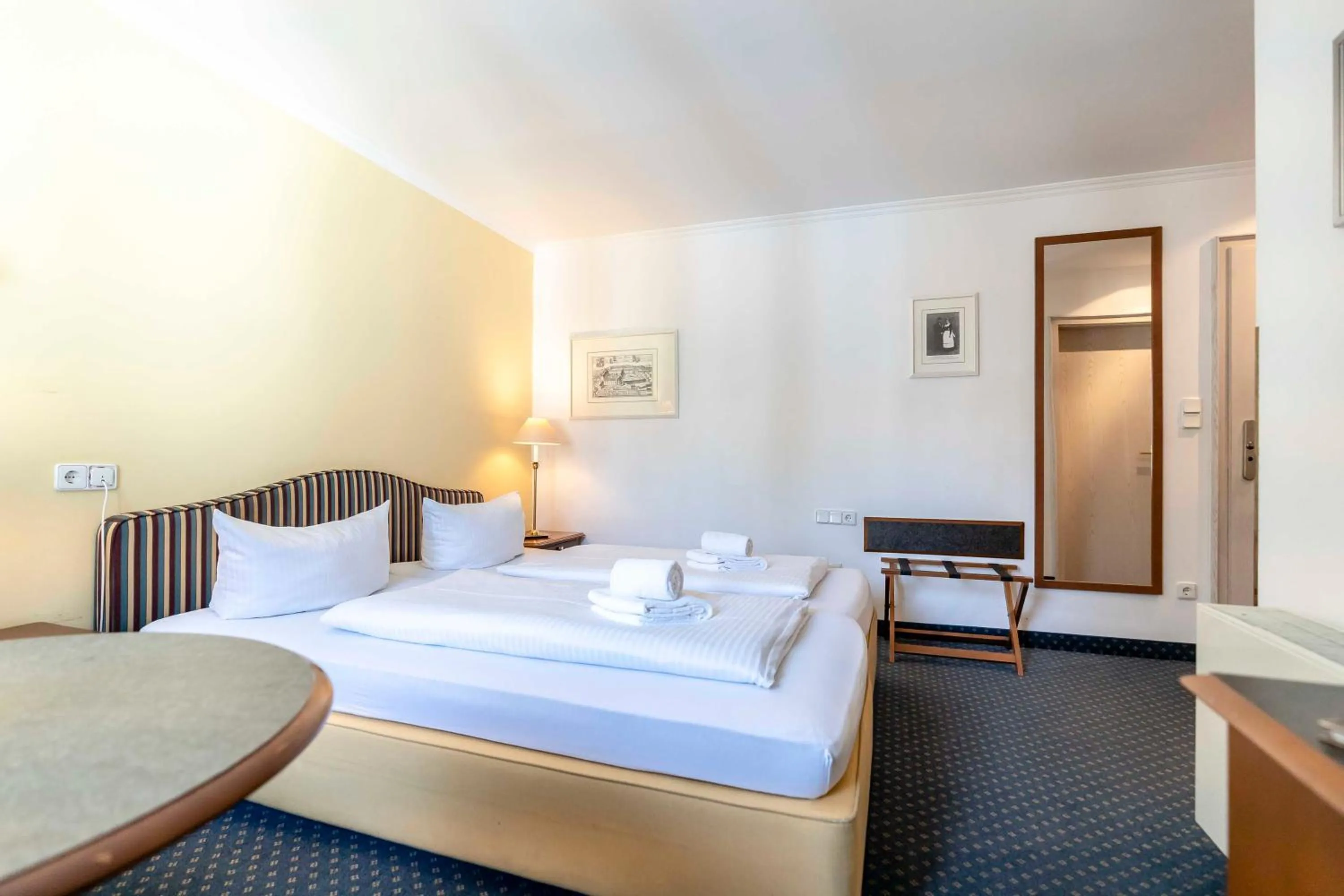 Bedroom, Bed in Hotel Alter Wirt