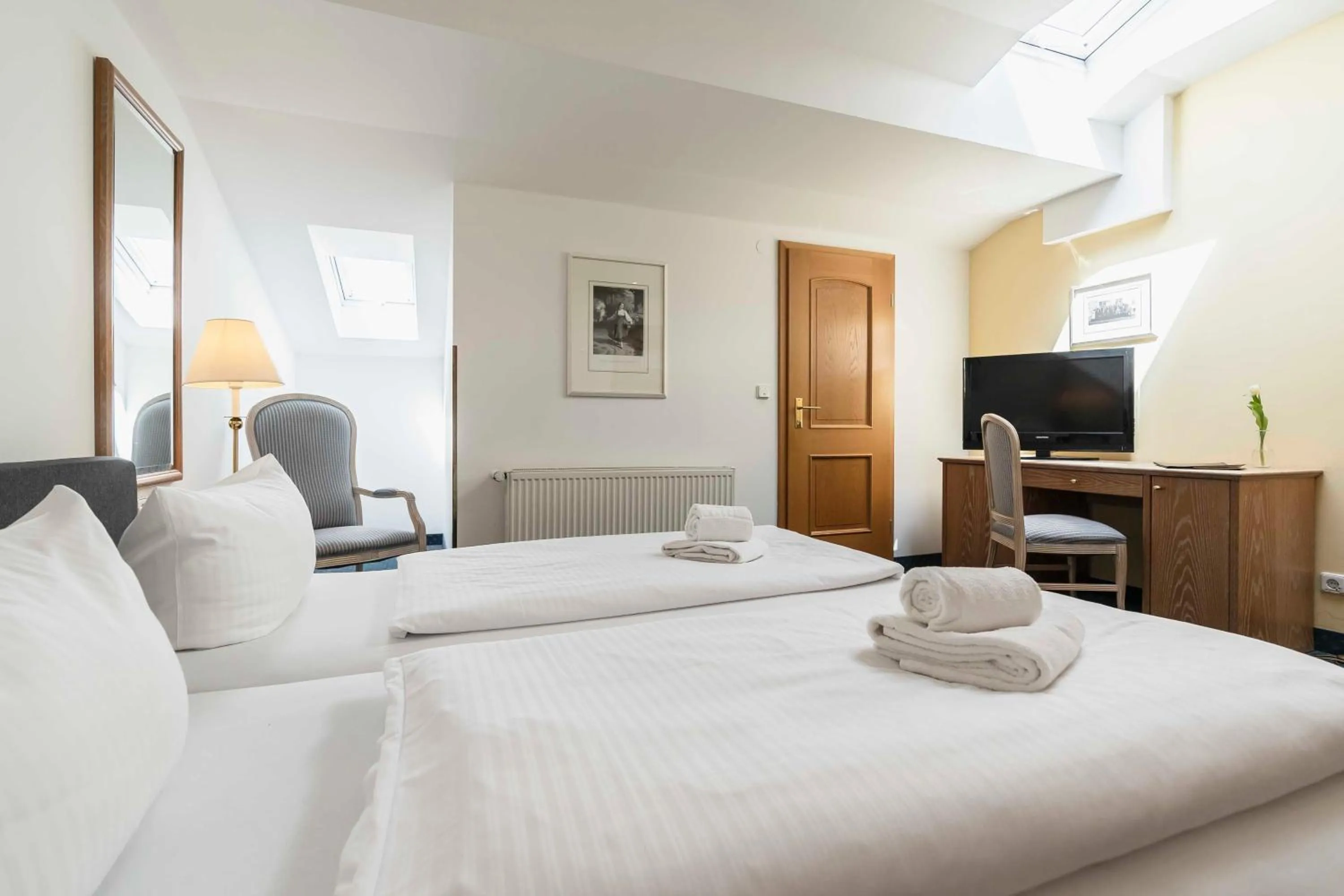 Bedroom, Bed in Hotel Alter Wirt