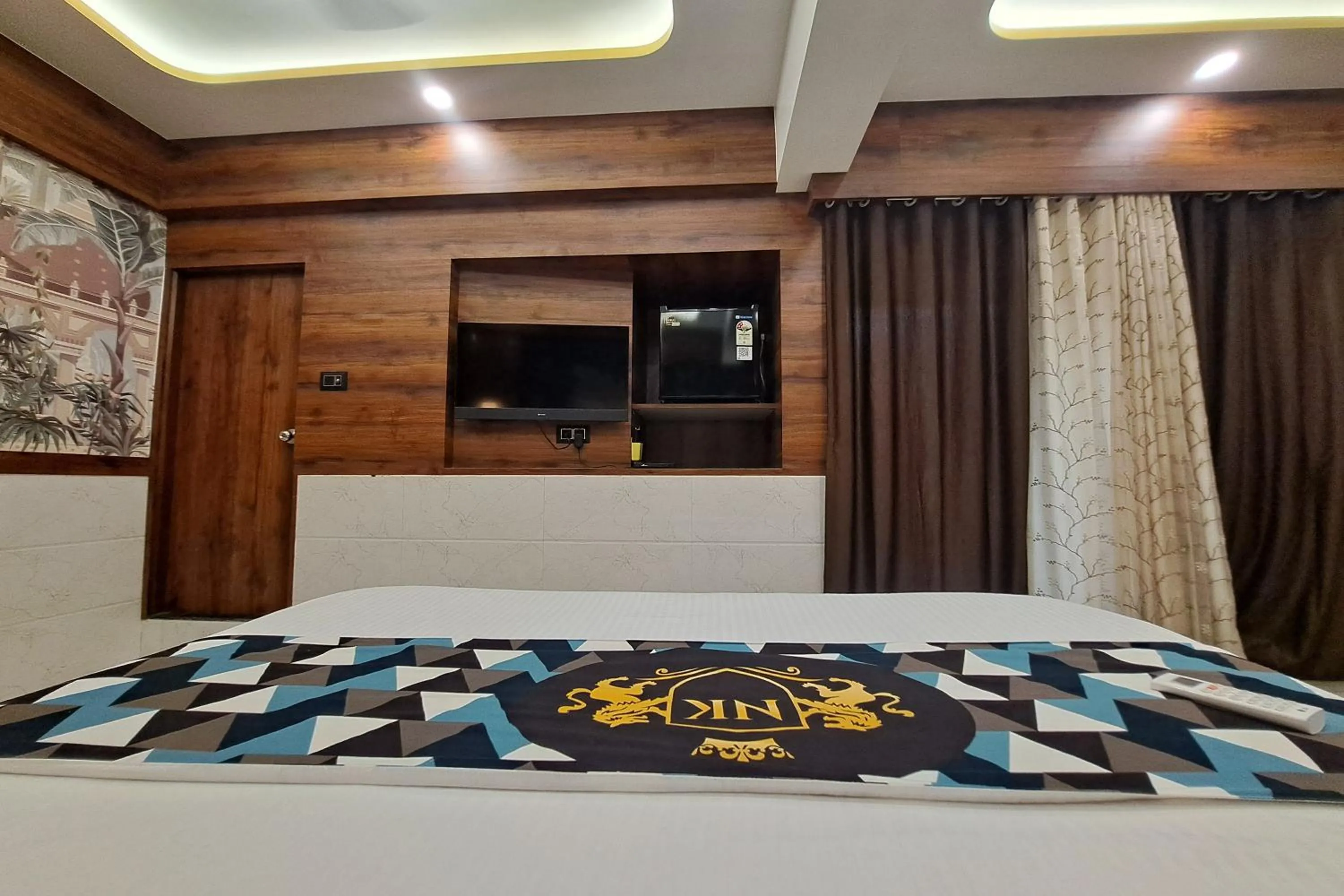 Bed in Hotel Neelkiran