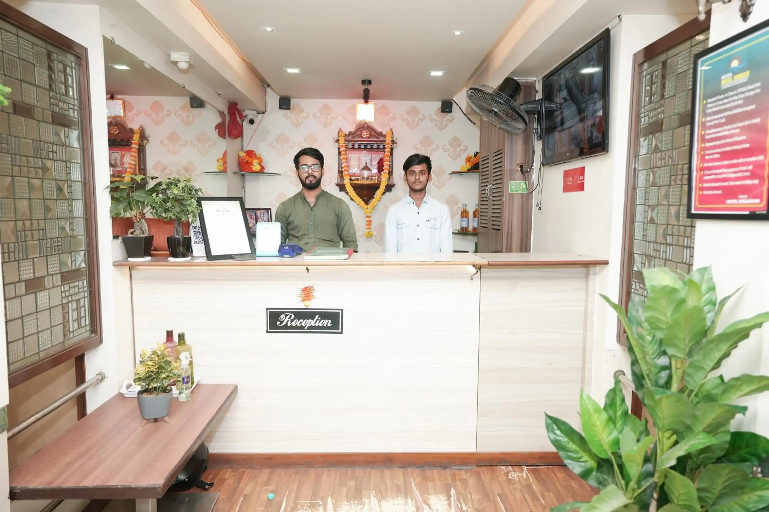 Lobby or reception in Hotel Neelkiran Lobby or reception in Hotel Neelkiran