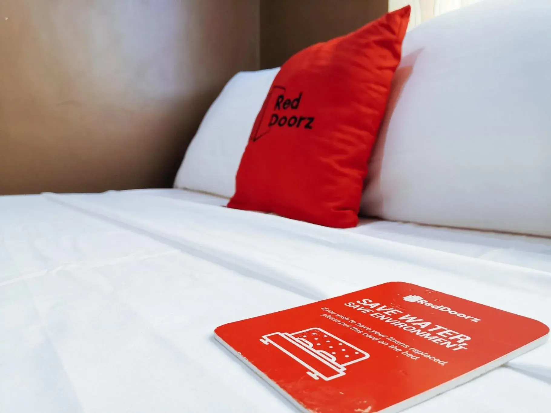 Bedroom, Bed in RedDoorz near Gaisano Mall Gensan Bedroom, Bed in RedDoorz near Gaisano Mall Gensan