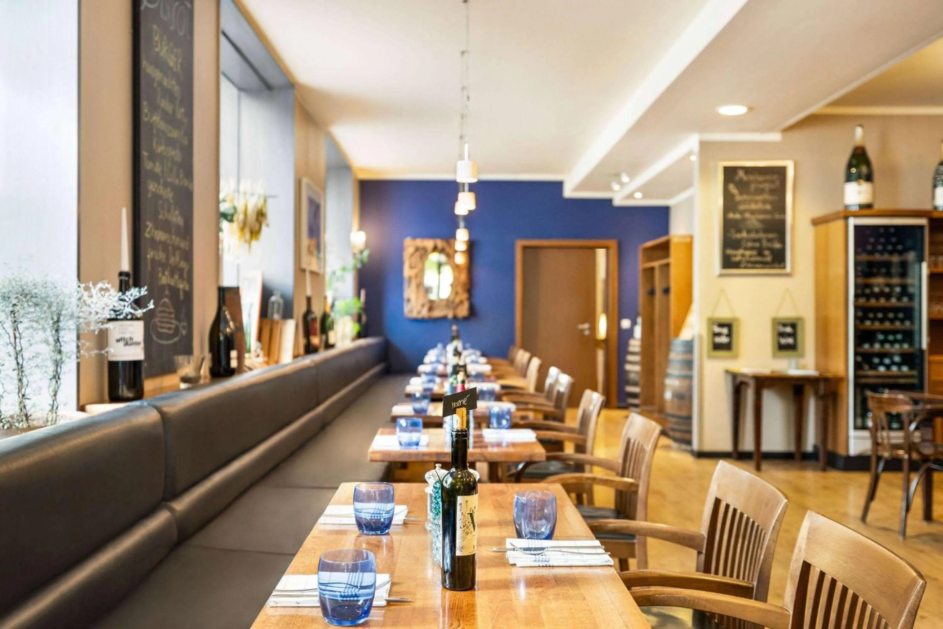 Lounge or bar in Vienna House by Wyndham Sonne Rostock