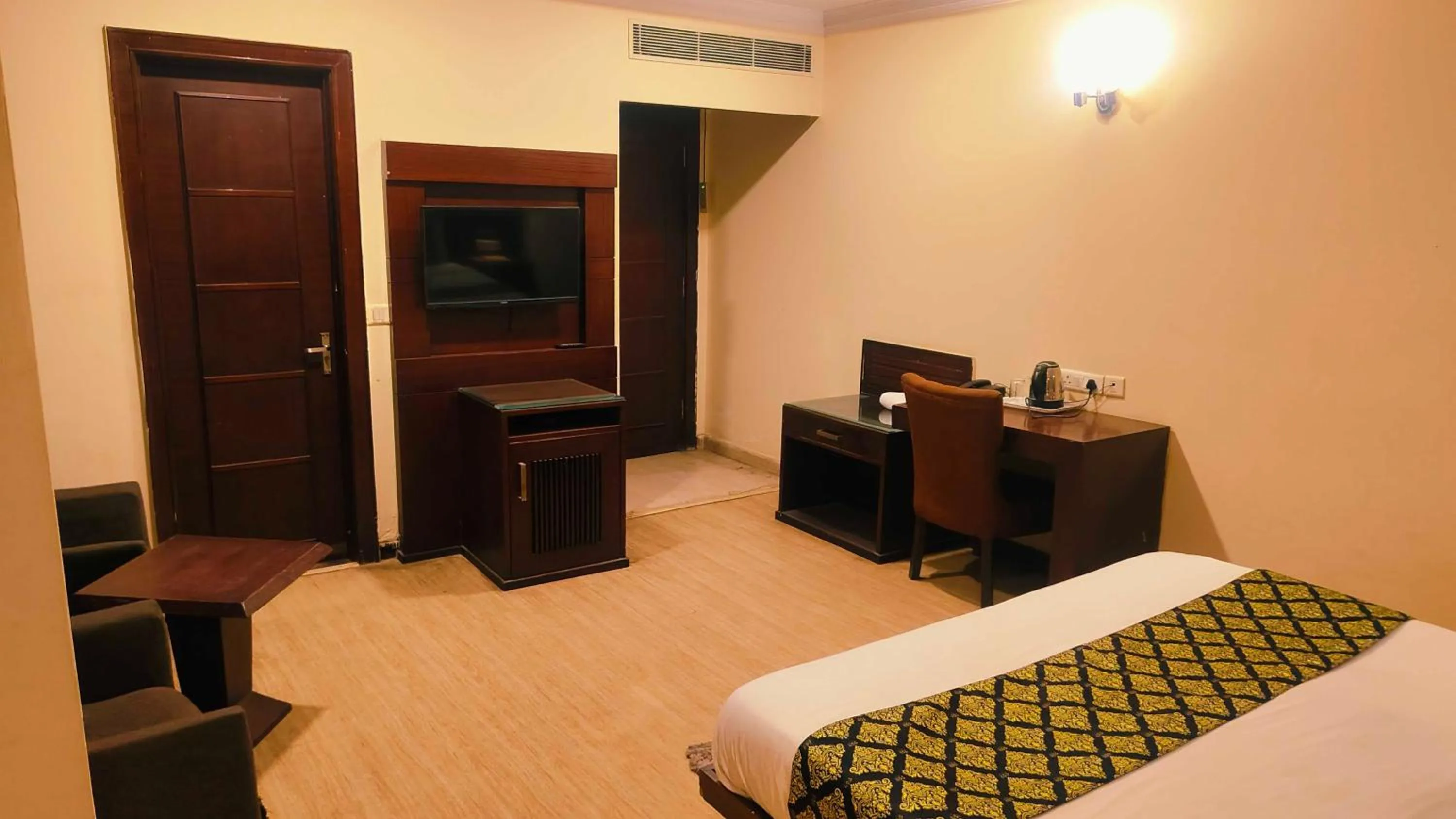 Bedroom, Bed in Hotel O AR Imperial Inn