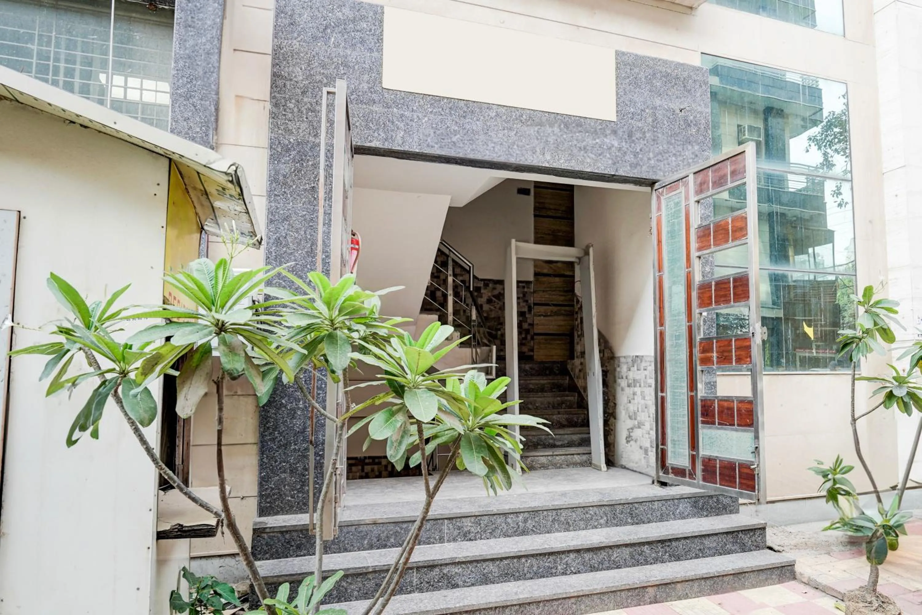 Facade/entrance in Super Hotel O Rohini Sector 24