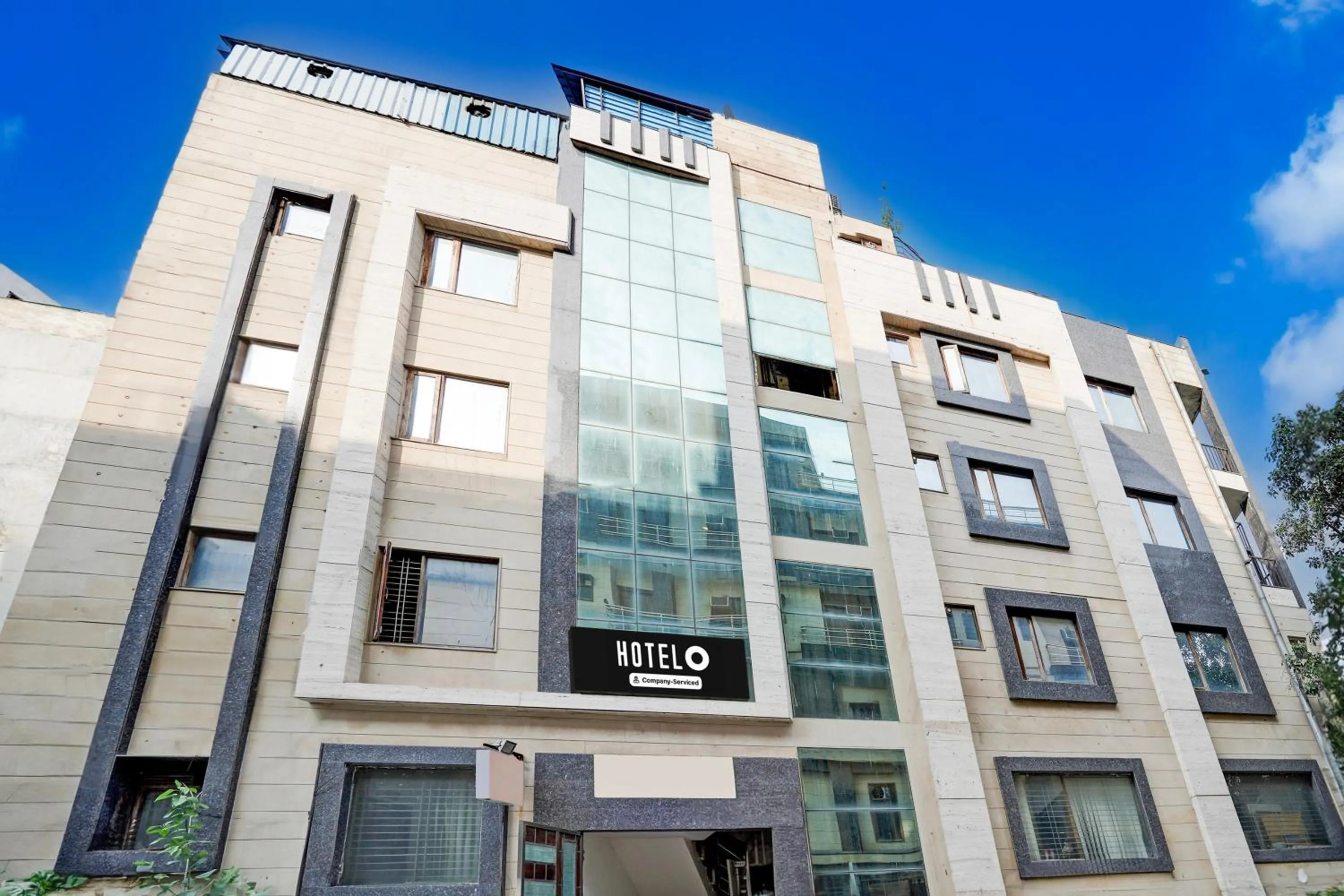 Facade/entrance in Super Hotel O Rohini Sector 24