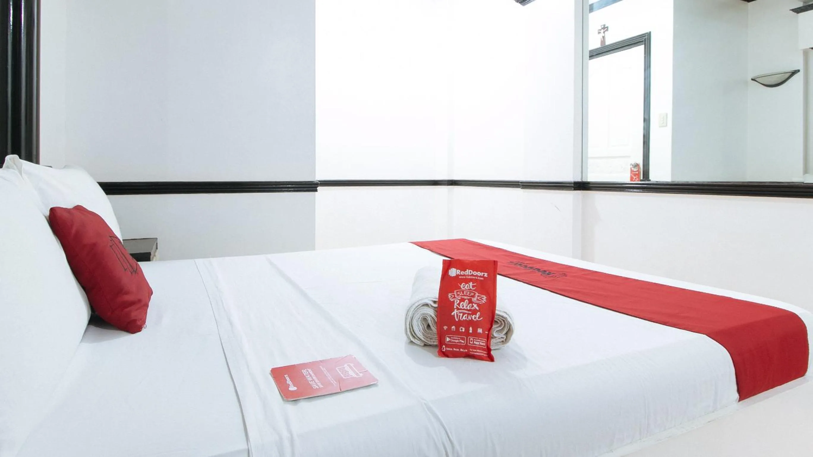 Bed in RedDoorz Plus at Villa Gloria Taguig