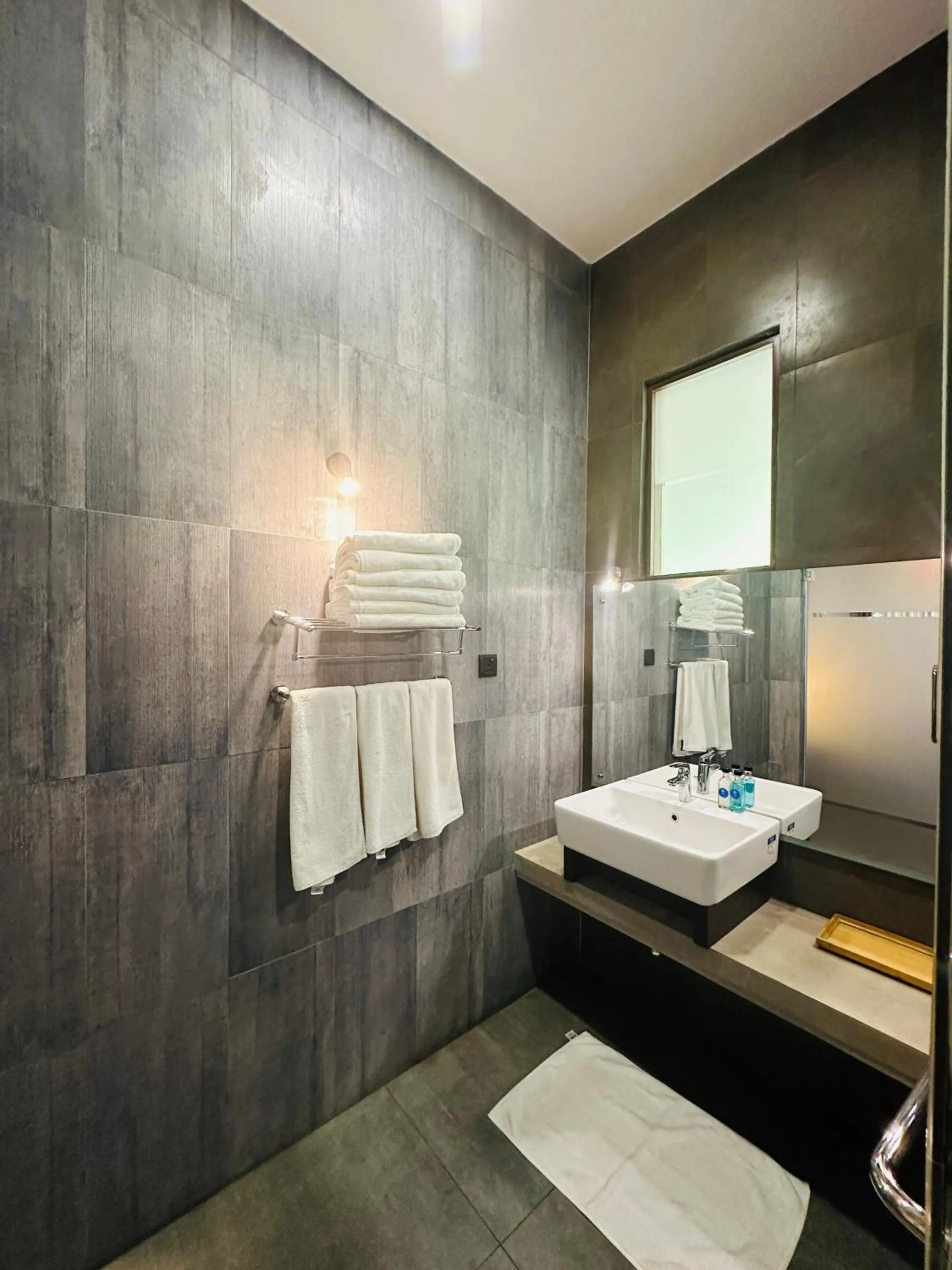 Bathroom in Moi Koggala by DBI - Free drop off to the beach