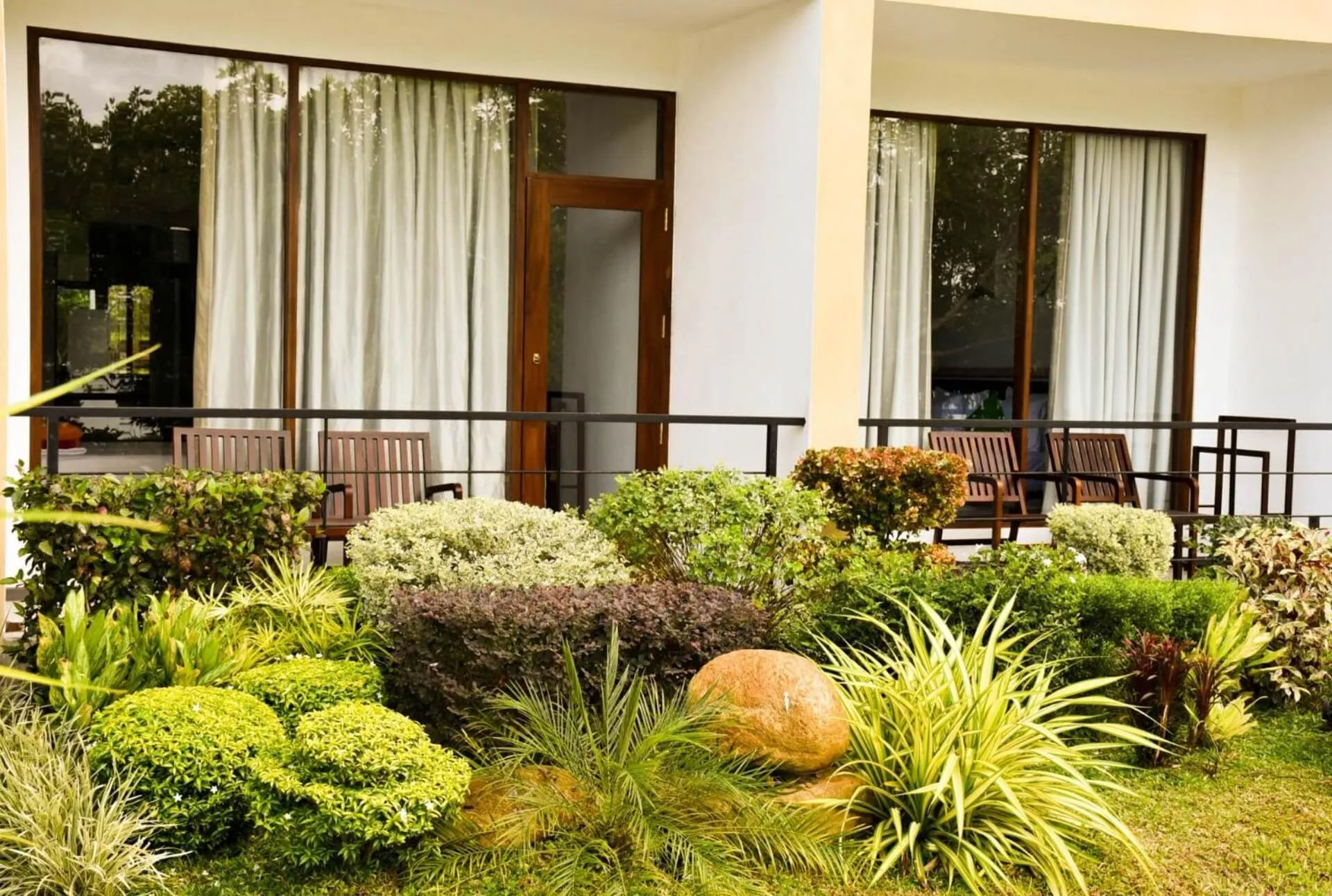 Property building in Moi Koggala by DBI - Free drop off to the beach