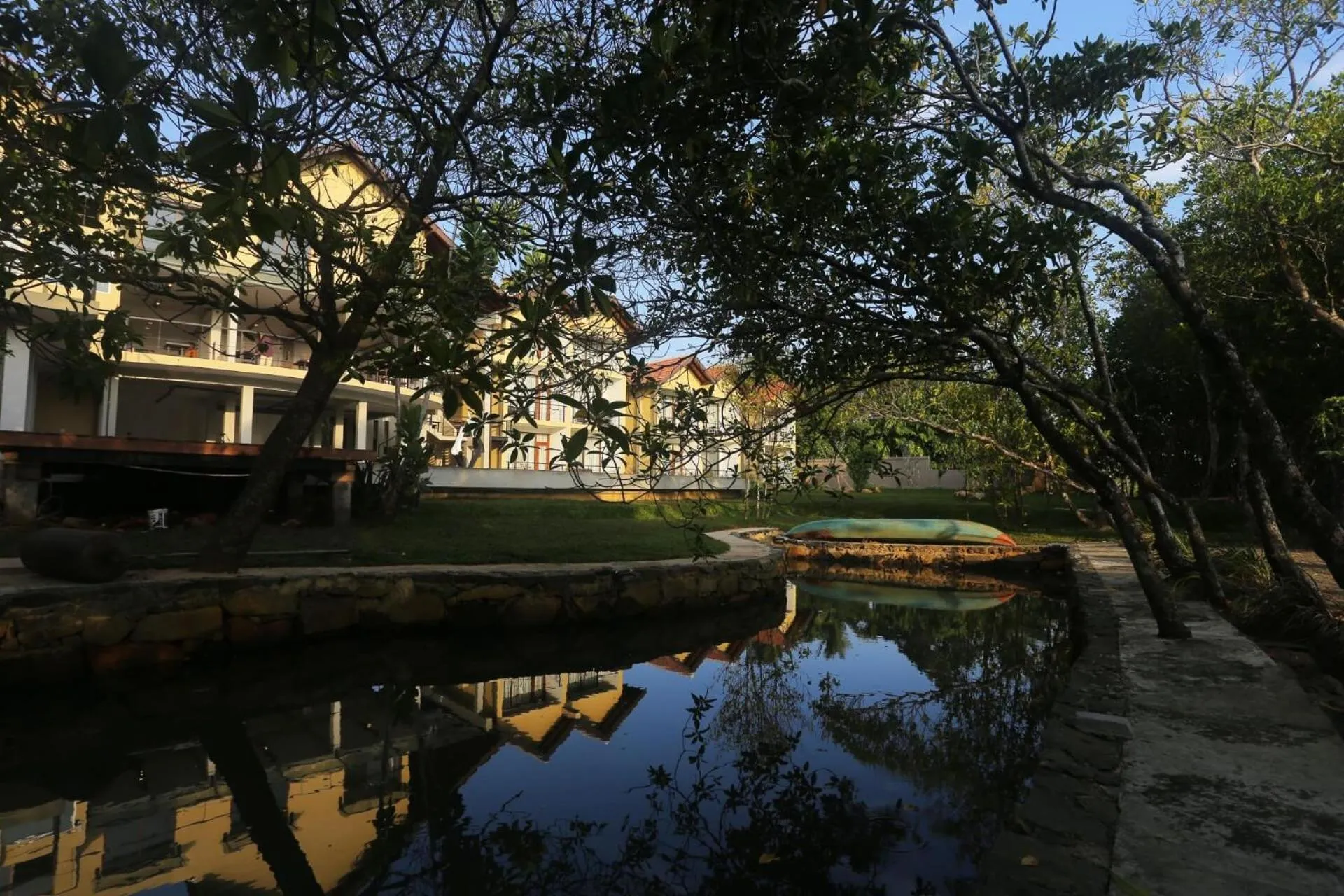 Property building in Moi Koggala by DBI - Free drop off to the beach