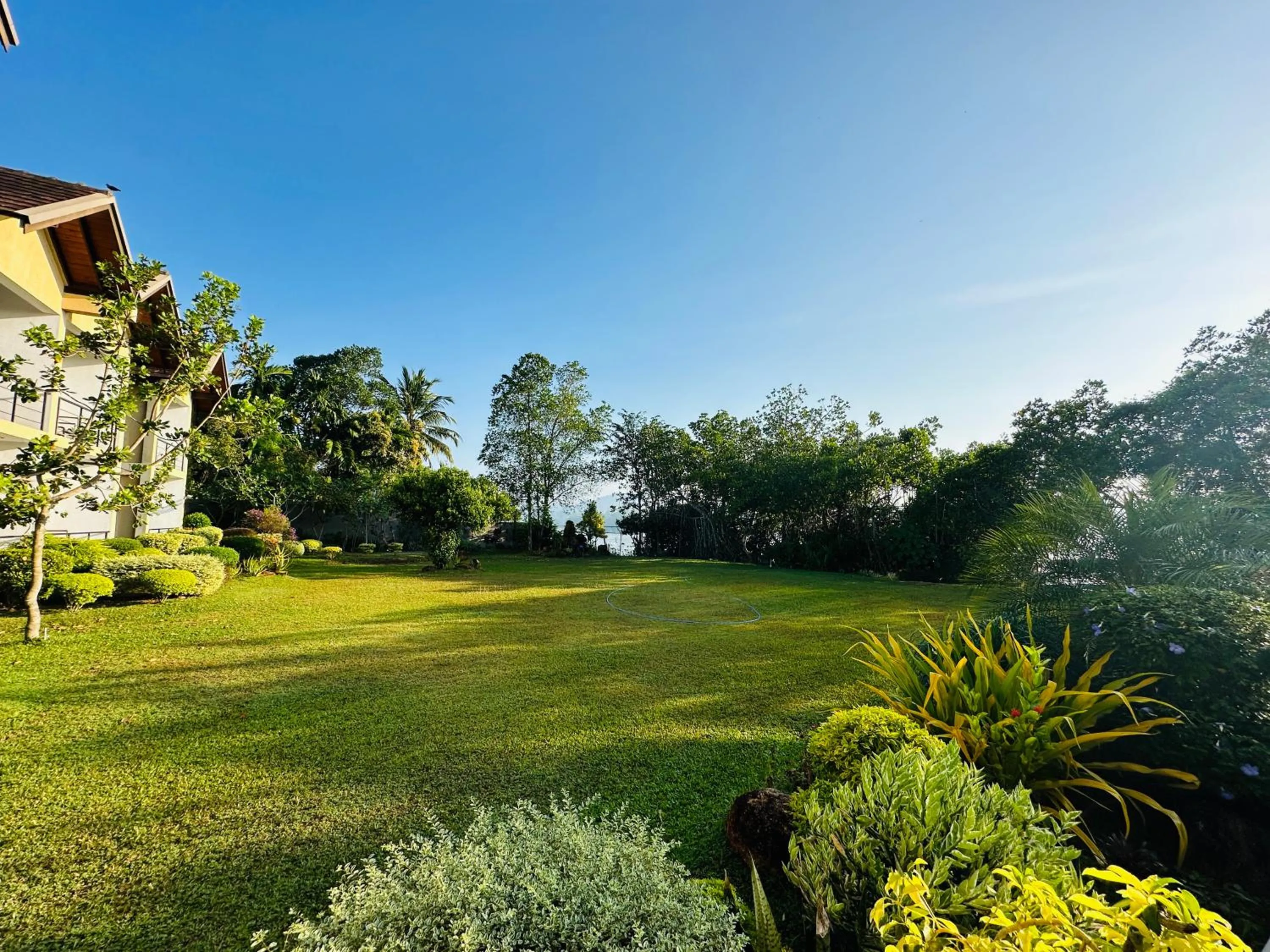 Garden view in Moi Koggala by DBI - Free drop off to the beach