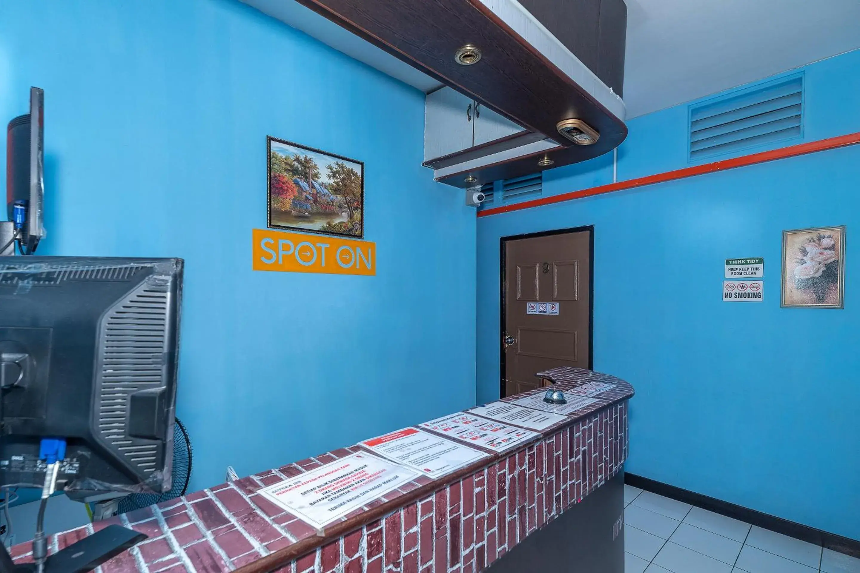Lobby or reception in SPOT ON 89936 Sutera Inn