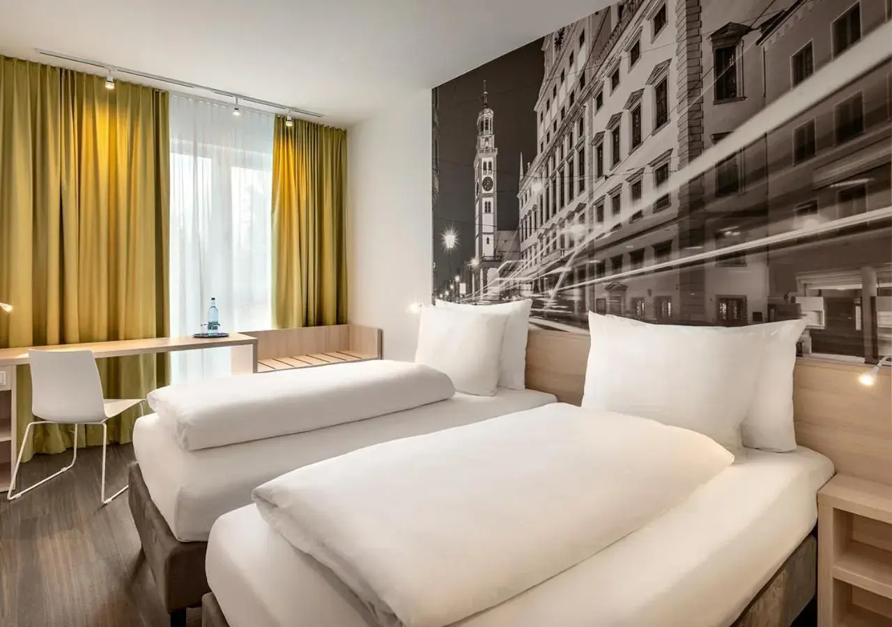 Bed in Super 8 by Wyndham Augsburg Bed in Super 8 by Wyndham Augsburg