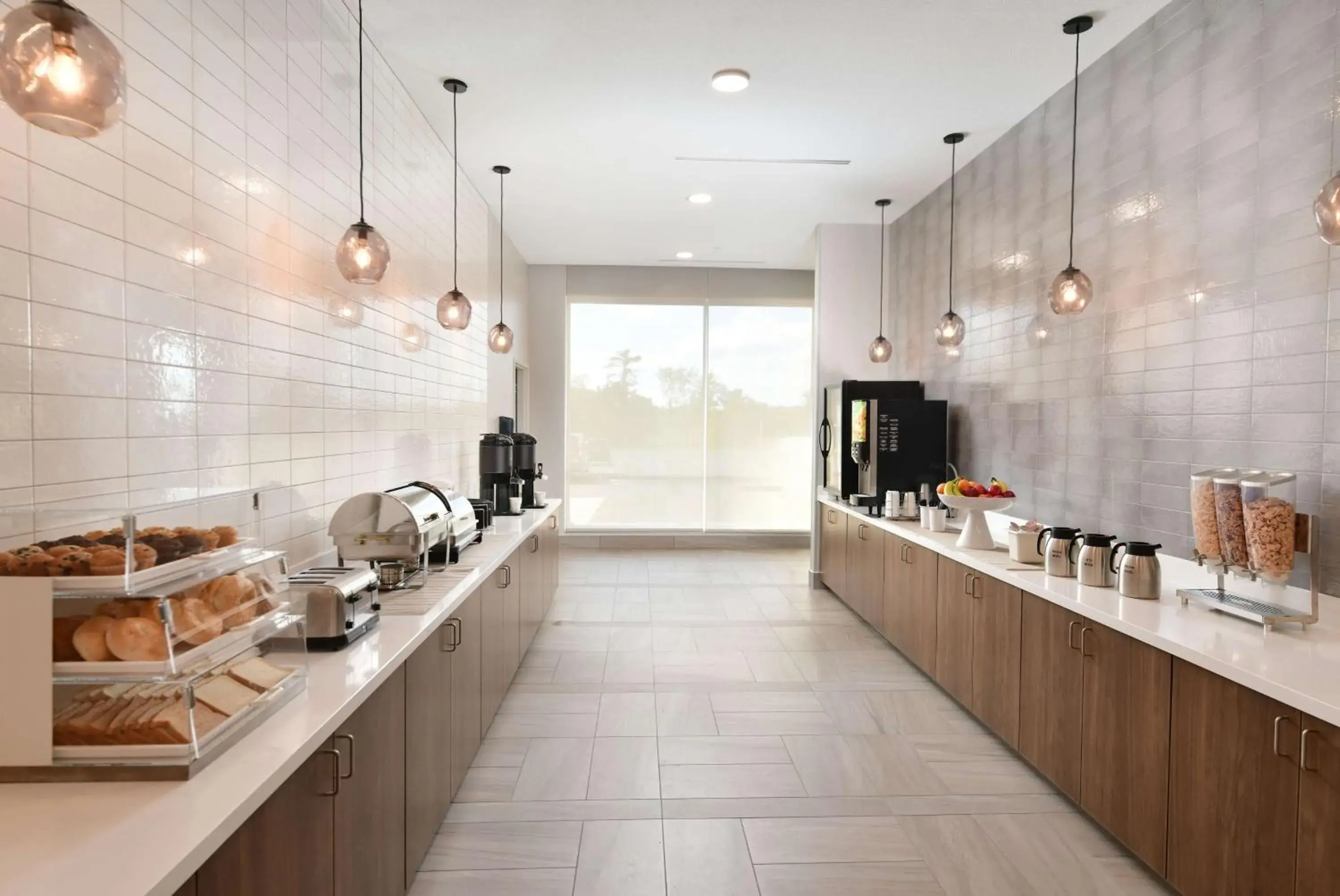 Restaurant/places to eat in La Quinta Inn & Suites by Wyndham Wisconsin Dells- Lake Delton Restaurant/places to eat in La Quinta Inn & Suites by Wyndham Wisconsin Dells- Lake Delton