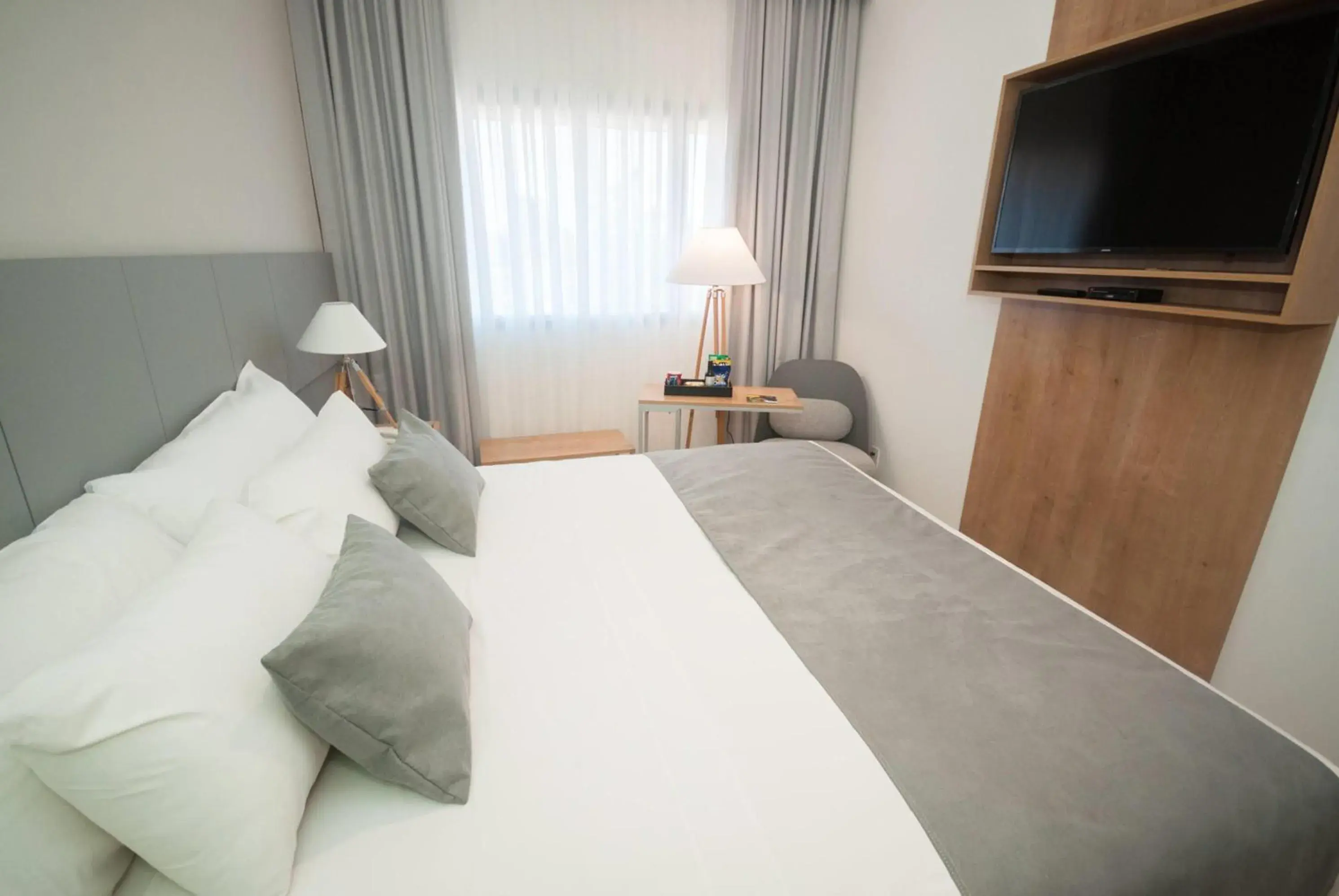 Photo of the whole room, Bed in Dazzler by Wyndham Ciudad del Este Photo of the whole room, Bed in Dazzler by Wyndham Ciudad del Este