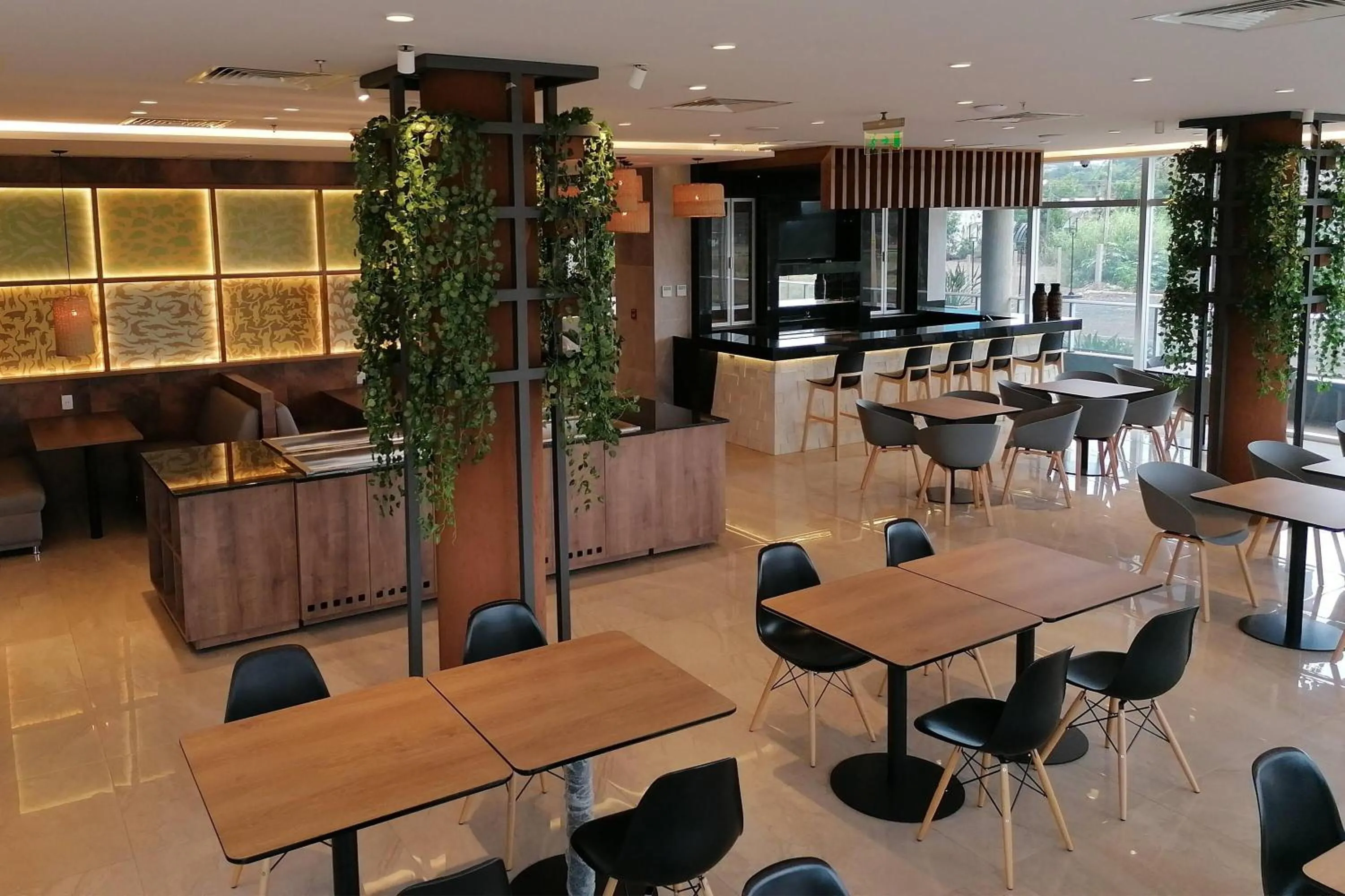 Restaurant/places to eat in Dazzler by Wyndham Ciudad del Este