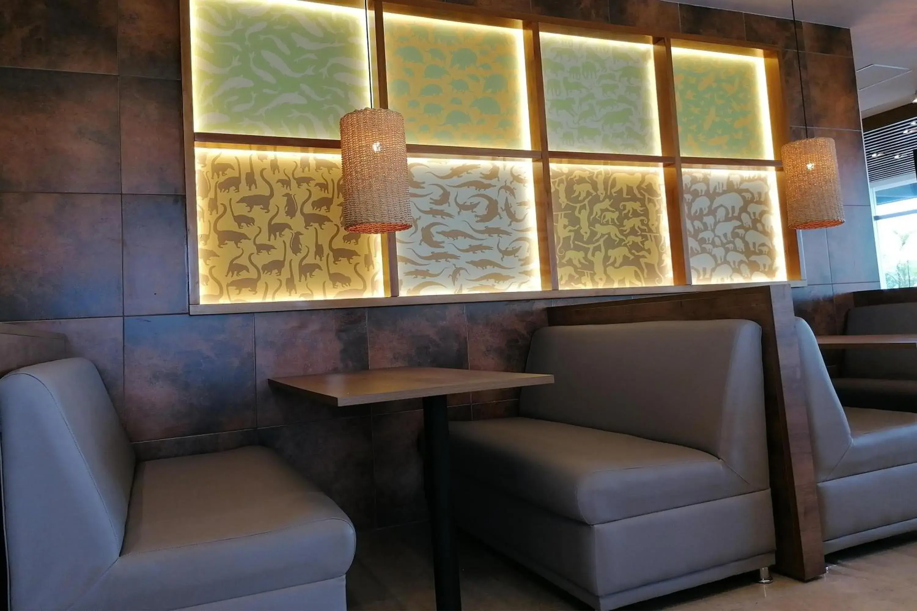 Restaurant/places to eat in Dazzler by Wyndham Ciudad del Este Restaurant/places to eat in Dazzler by Wyndham Ciudad del Este