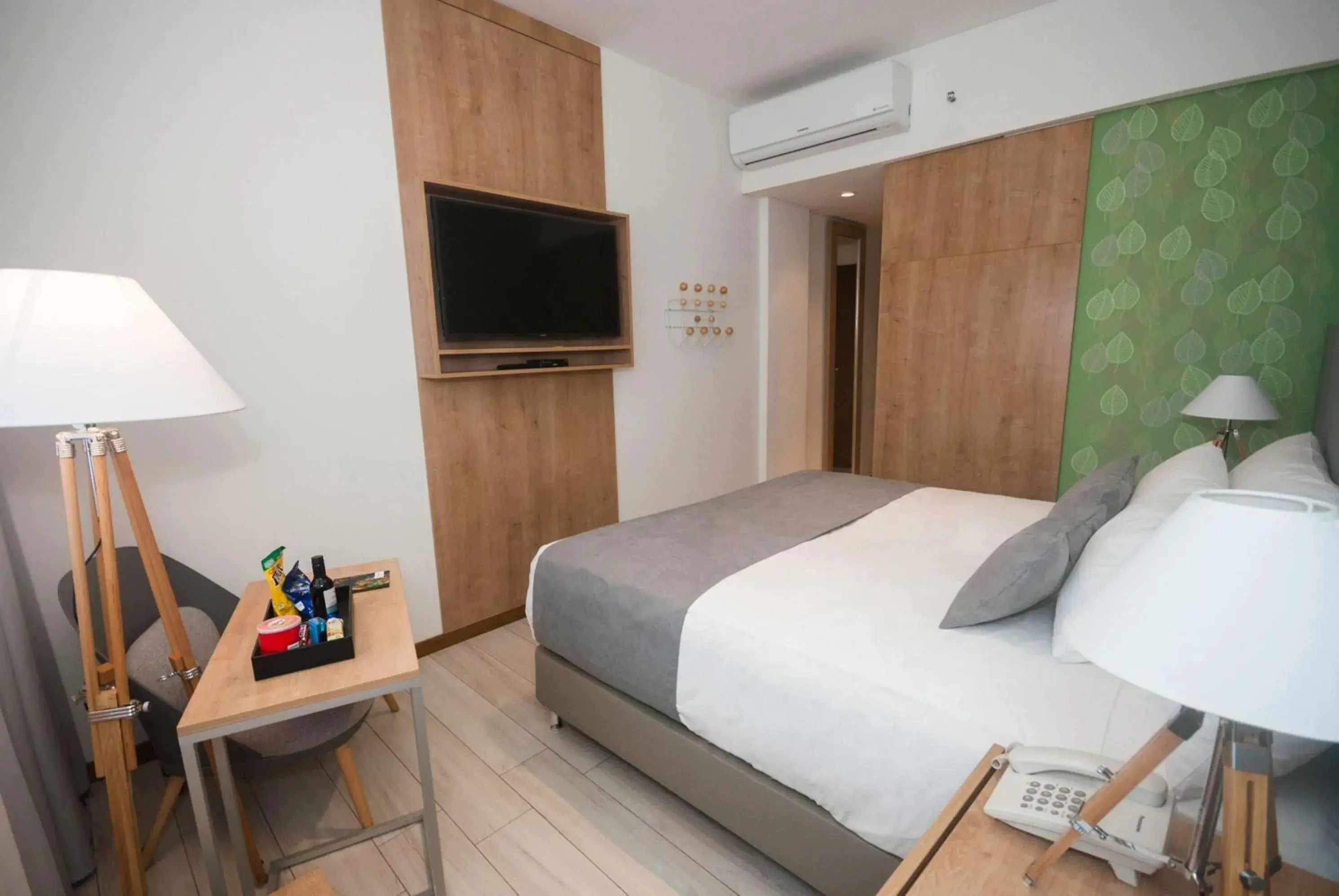 King Room - Mobility Access/Non-Smoking in Dazzler by Wyndham Ciudad del Este King Room - Mobility Access/Non-Smoking in Dazzler by Wyndham Ciudad del Este