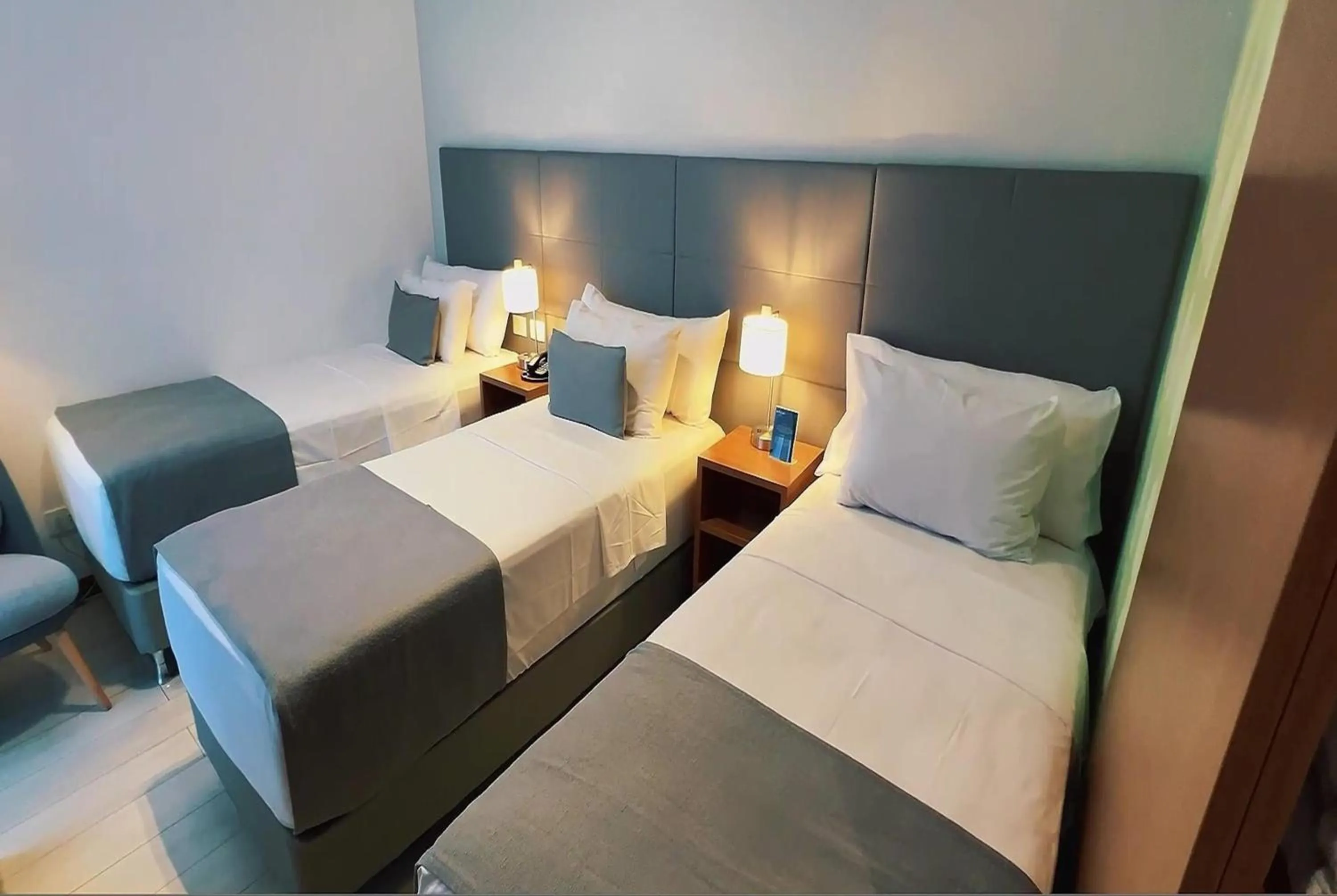 Photo of the whole room, Bed in Dazzler by Wyndham Ciudad del Este