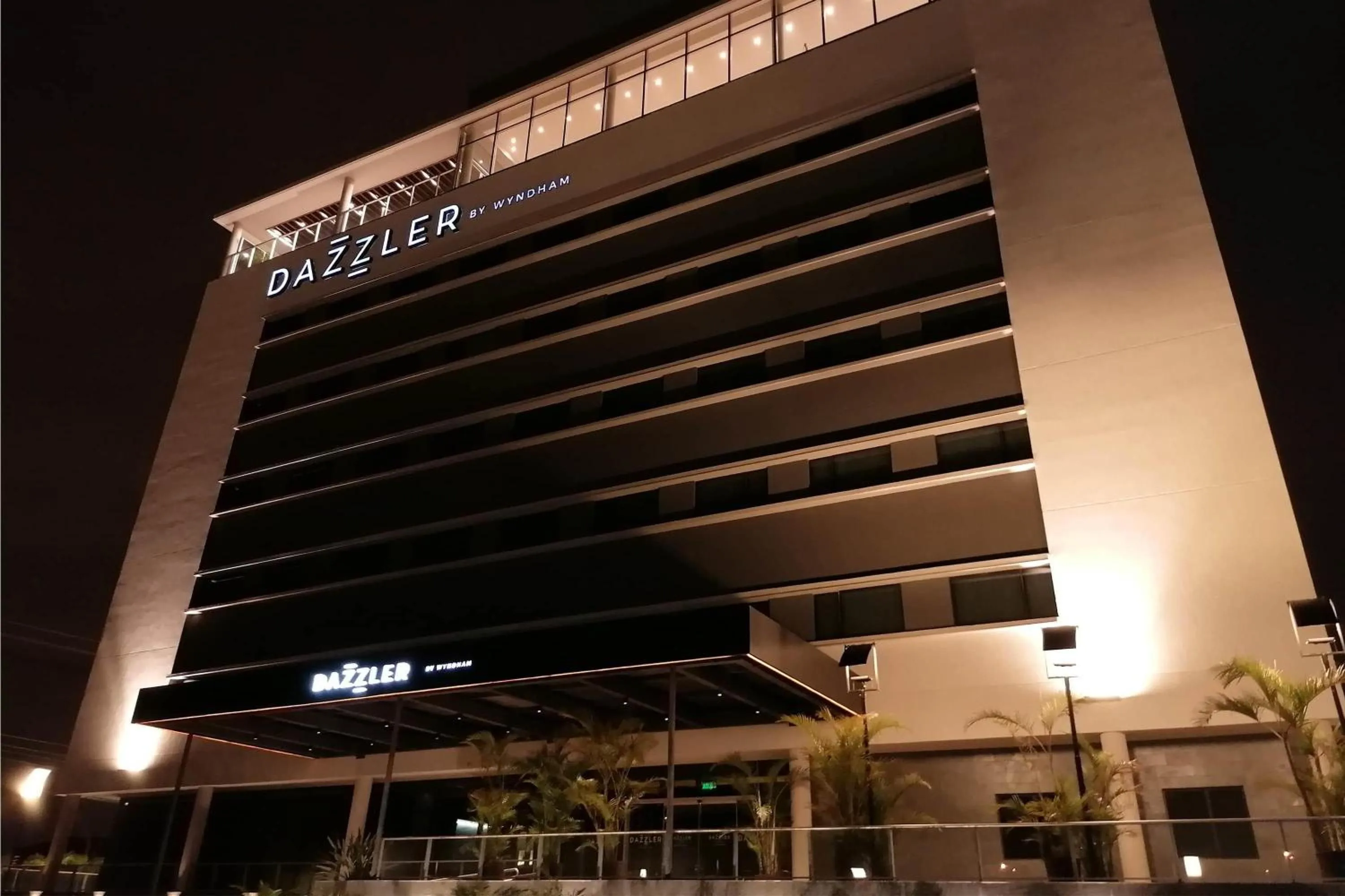 Property building in Dazzler by Wyndham Ciudad del Este