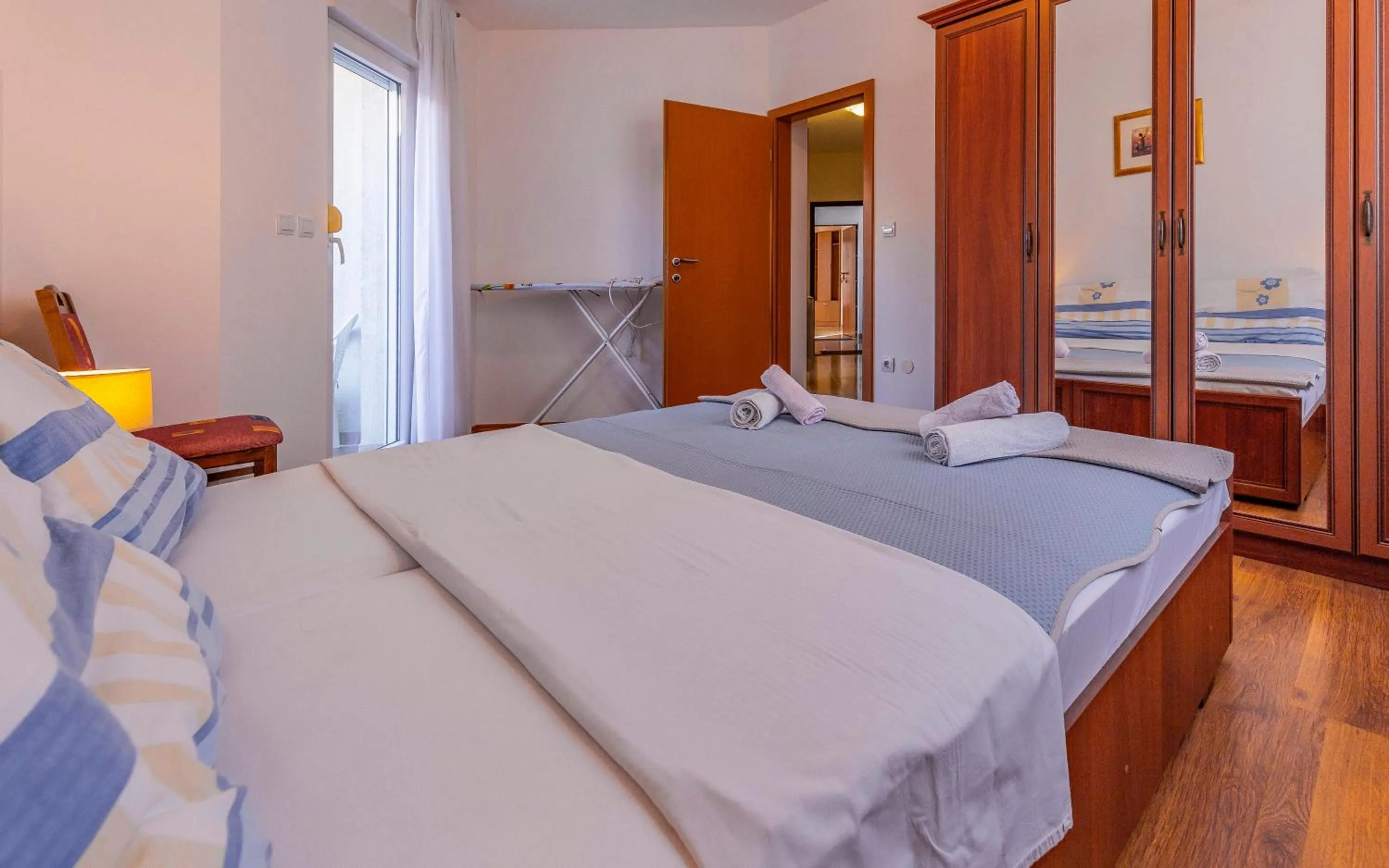 Bed in Istriensonne - Apartments Veruda mit Grillterrasse