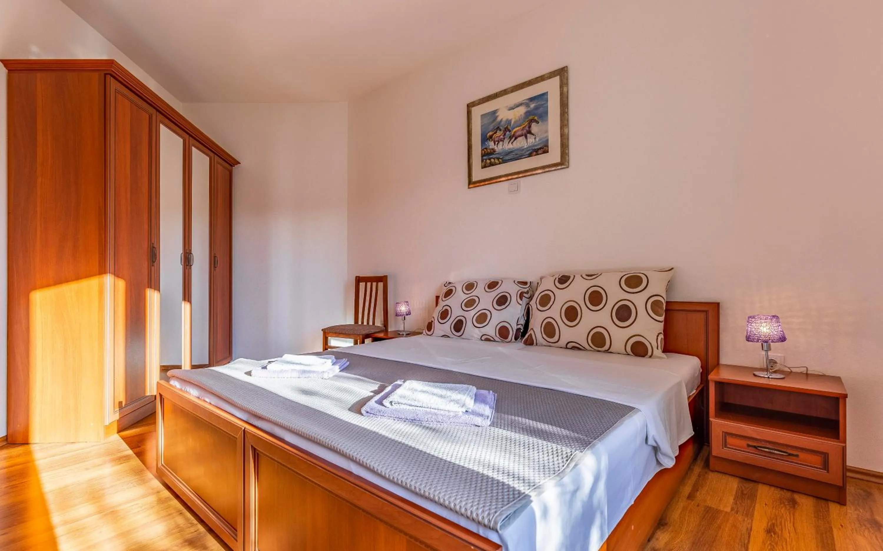 Bed in Istriensonne - Apartments Veruda mit Grillterrasse