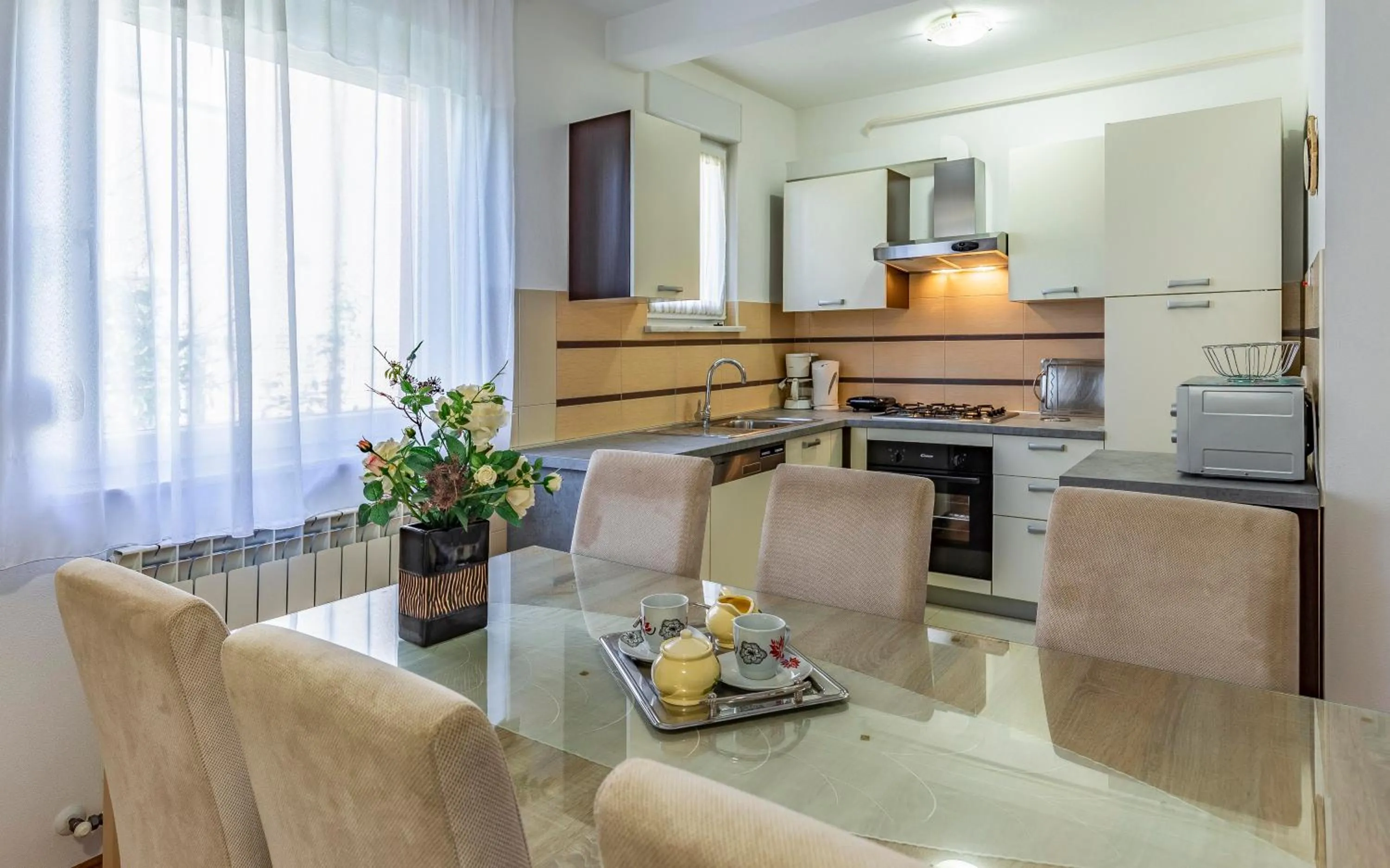 Kitchen or kitchenette in Istriensonne - Apartments Veruda mit Grillterrasse