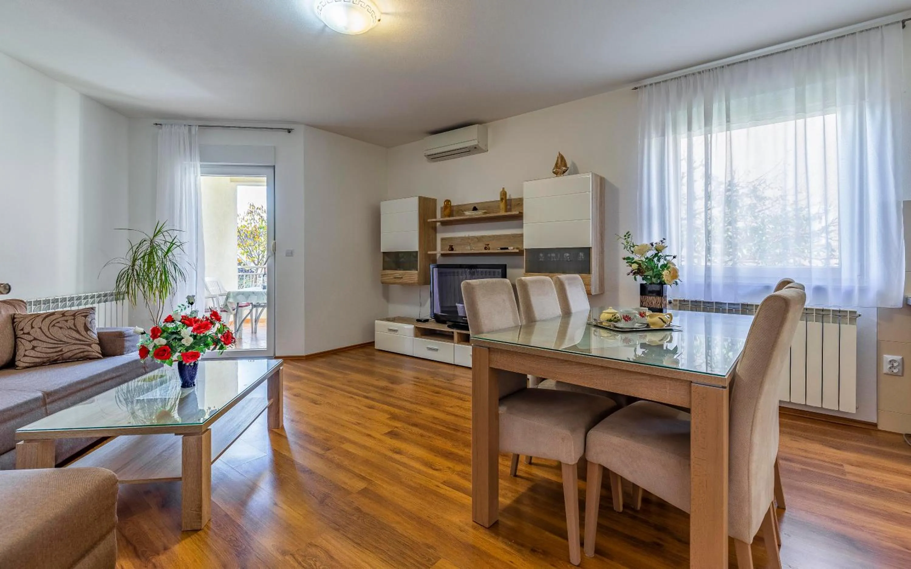 TV and multimedia in Istriensonne - Apartments Veruda mit Grillterrasse