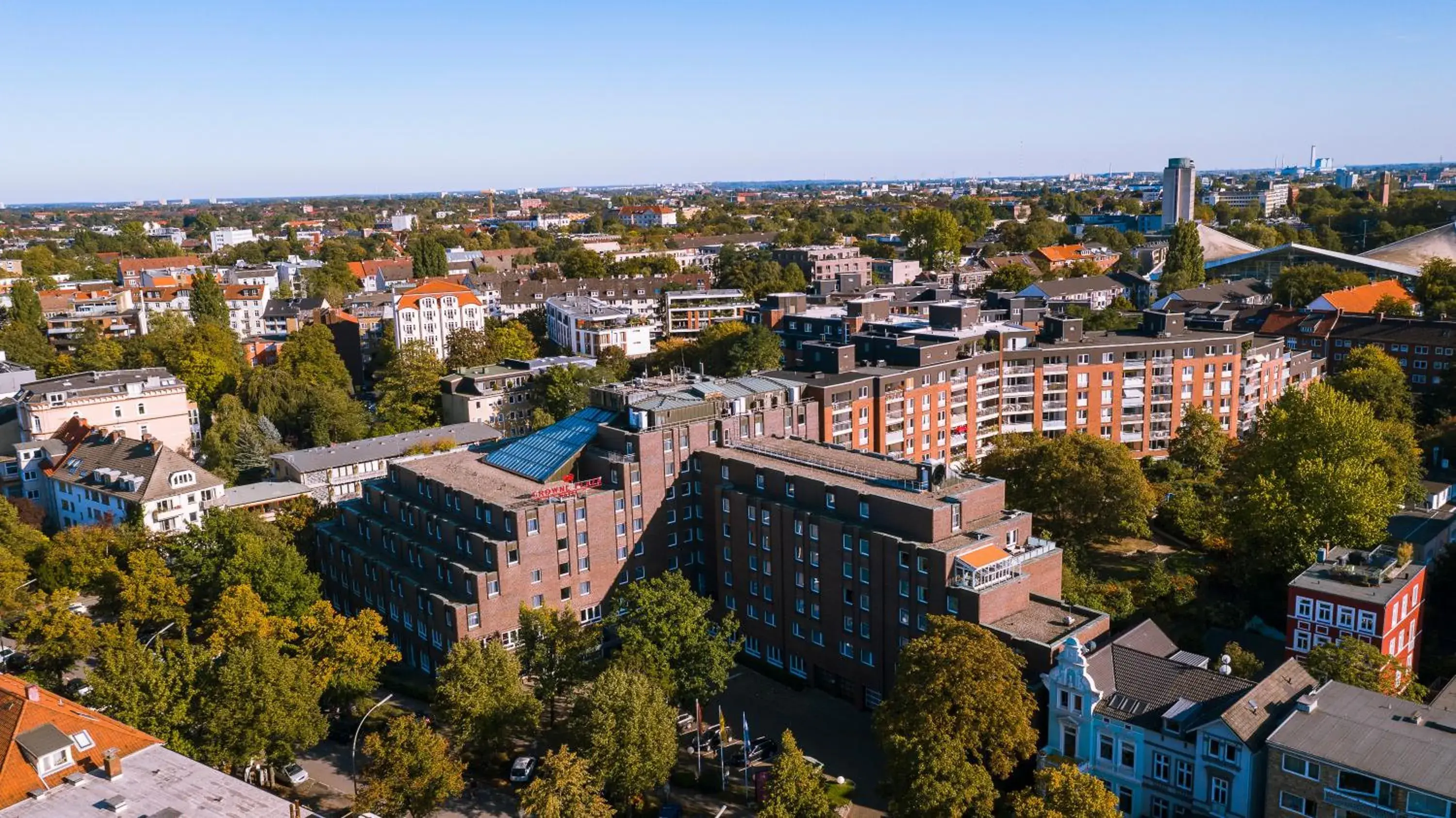 Property building in Crowne Plaza Hamburg-City Alster by IHG Property building in Crowne Plaza Hamburg-City Alster by IHG