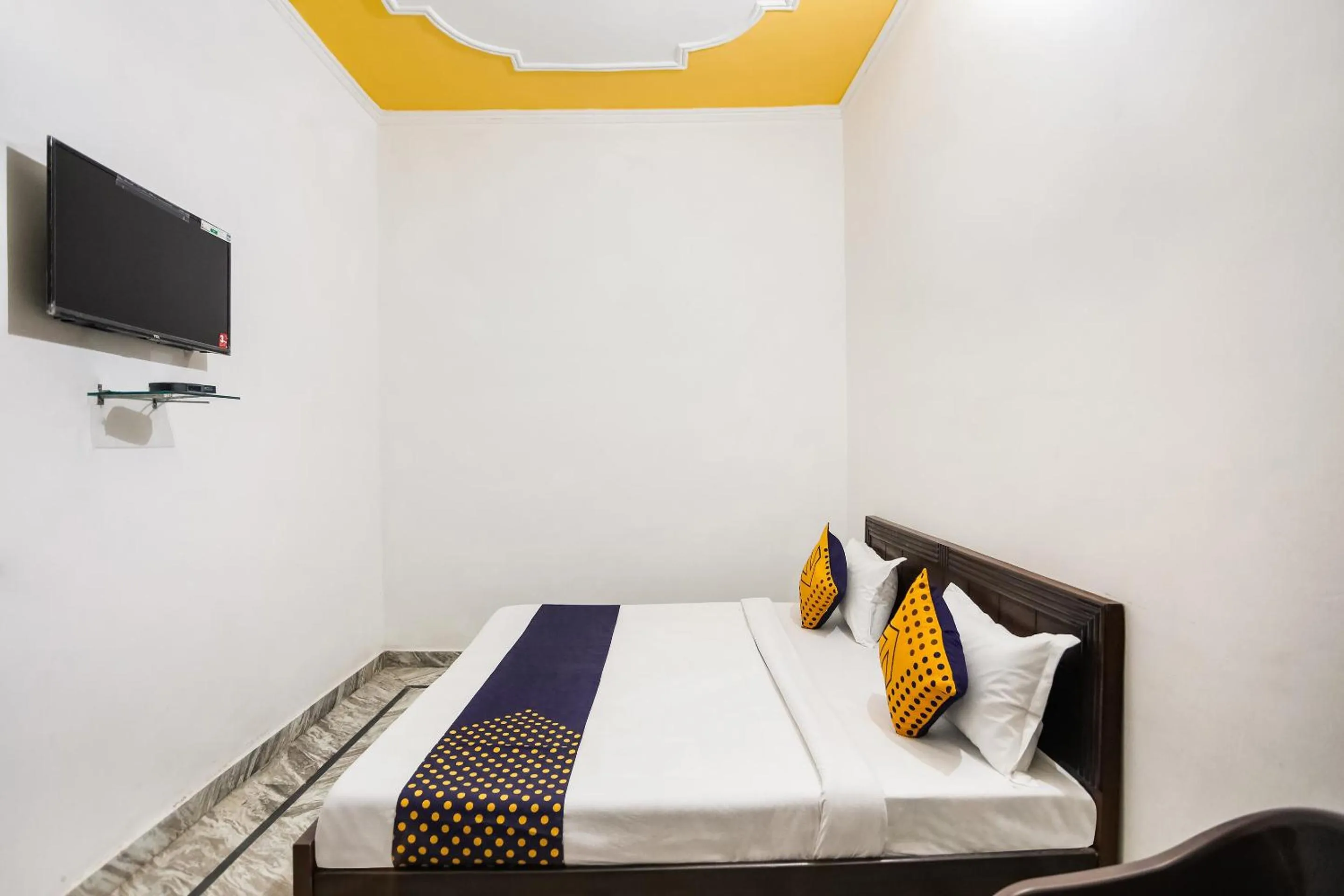 Lobby or reception in Hotel O by OYO Dollar