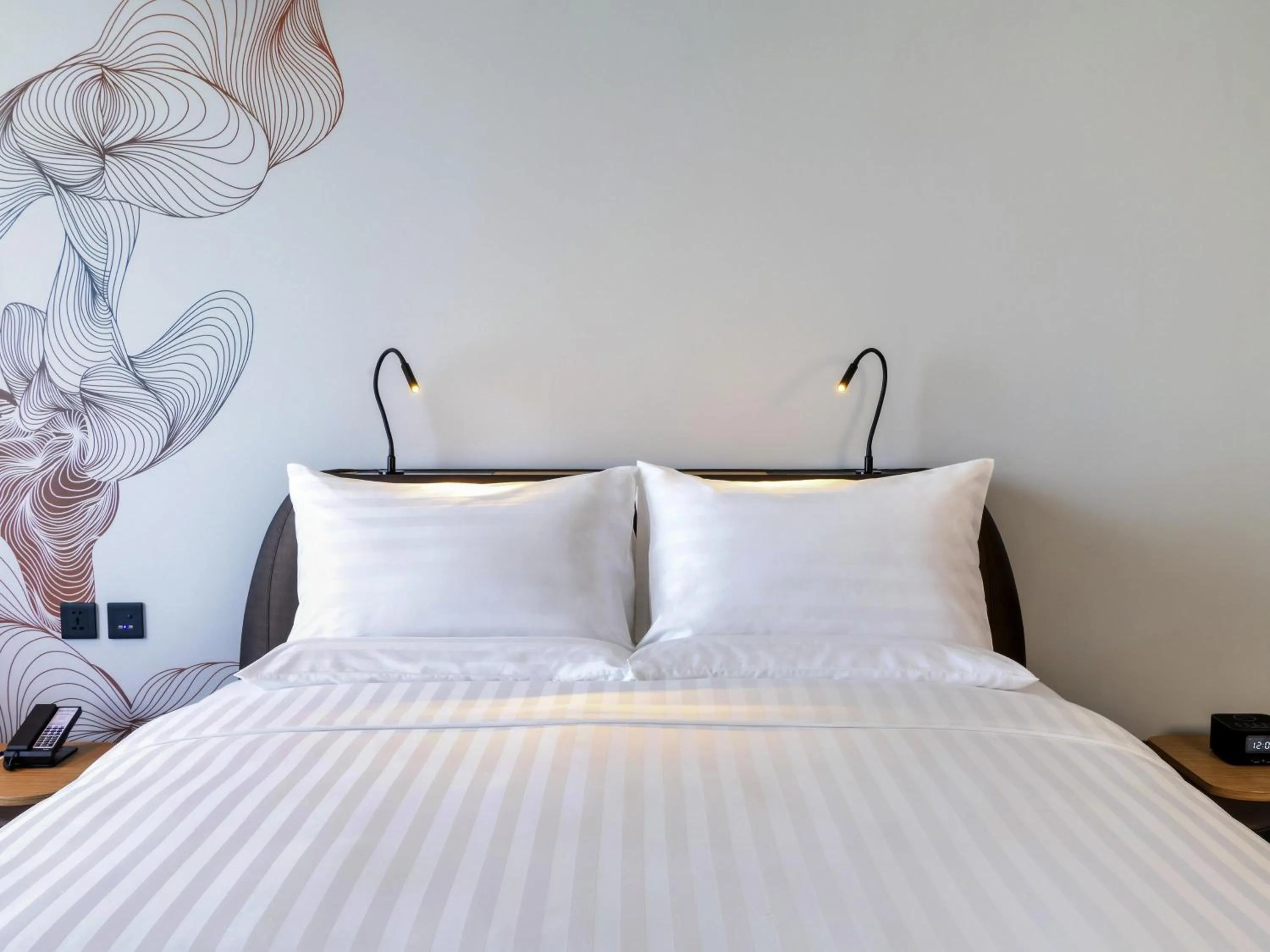 Bedroom, Bed in Novotel Marina Sriracha