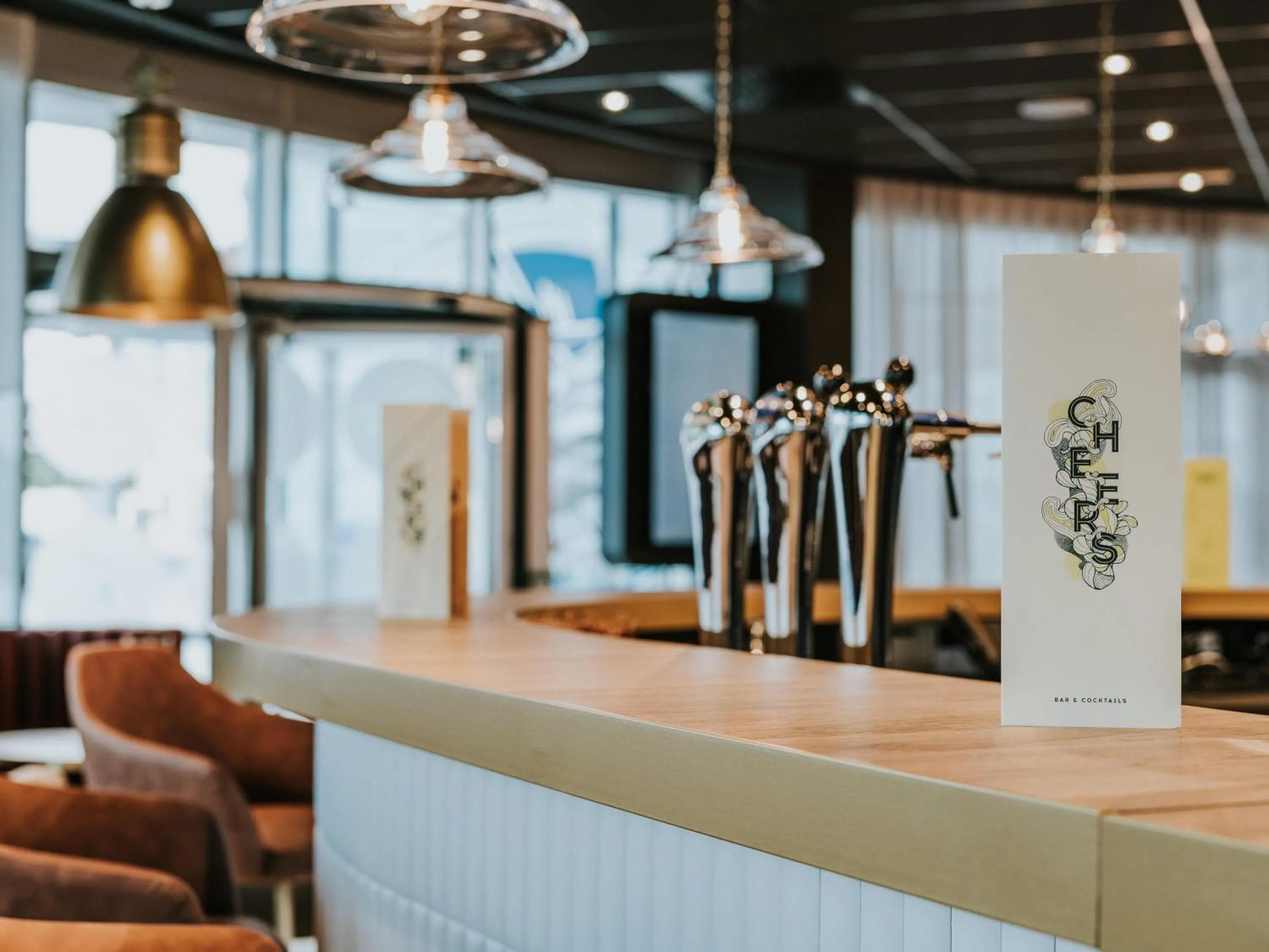 Lounge or bar in Novotel Angers Centre Gare