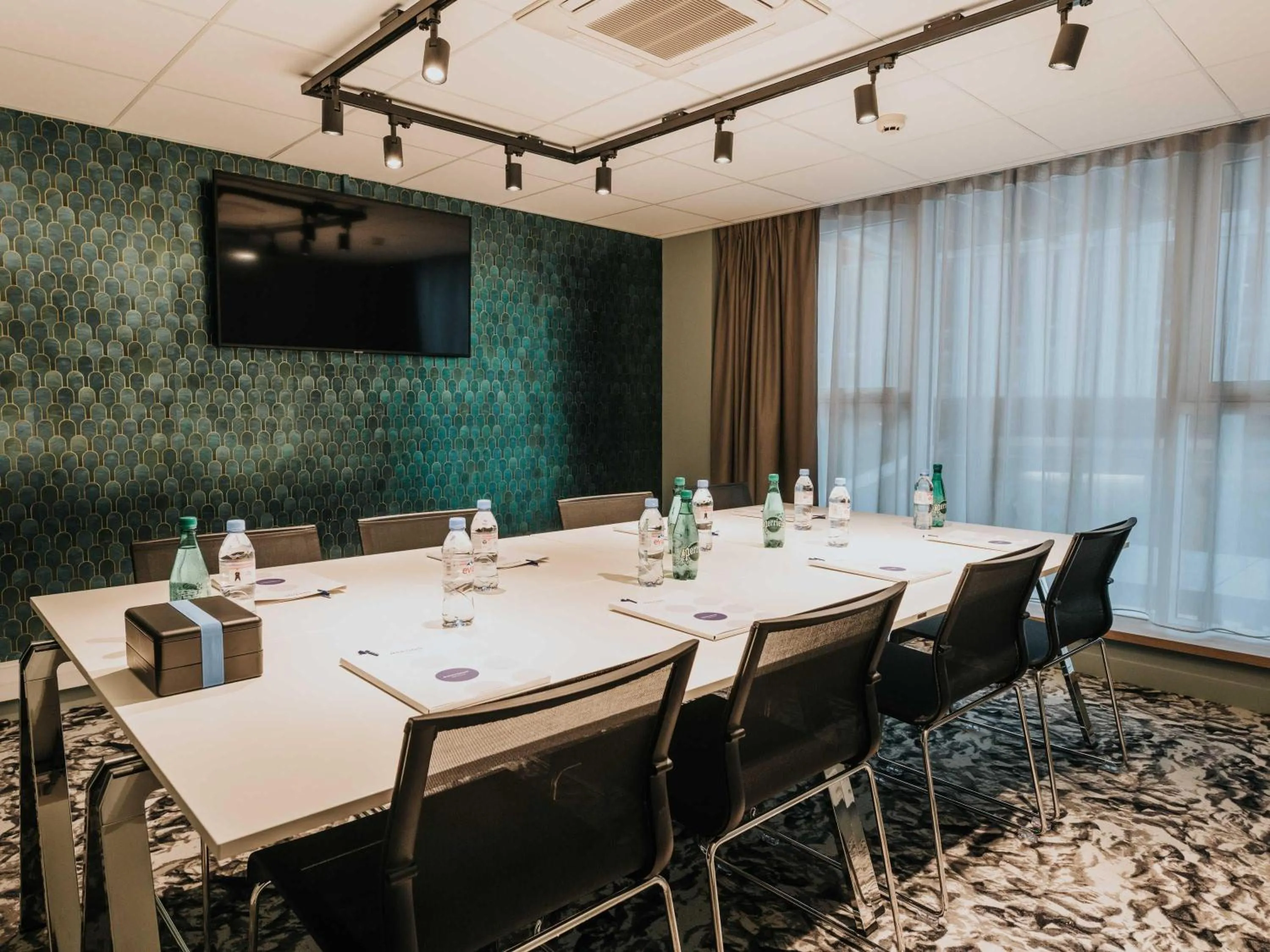 Meeting/conference room in Novotel Angers Centre Gare