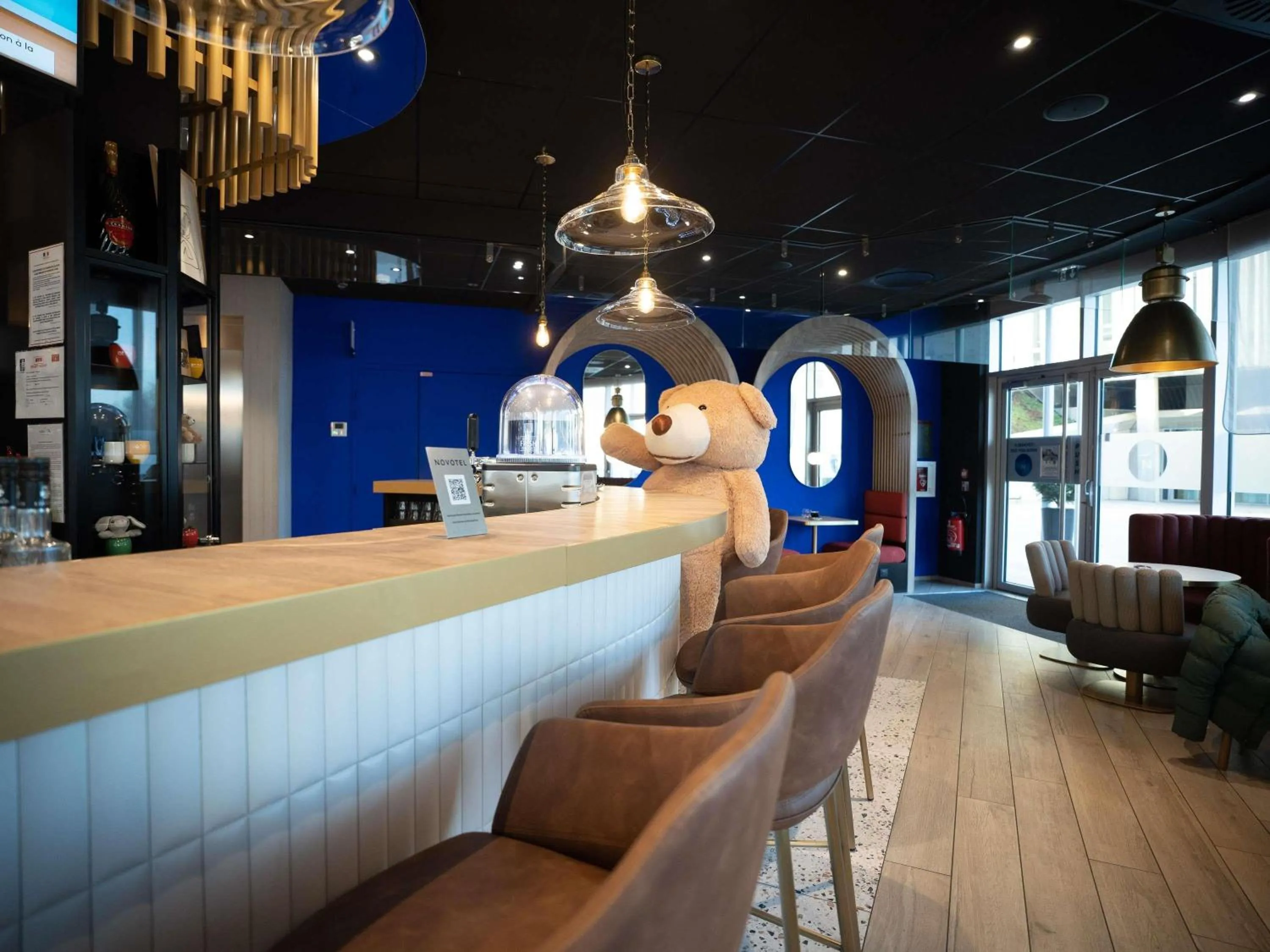 Lounge or bar in Novotel Angers Centre Gare