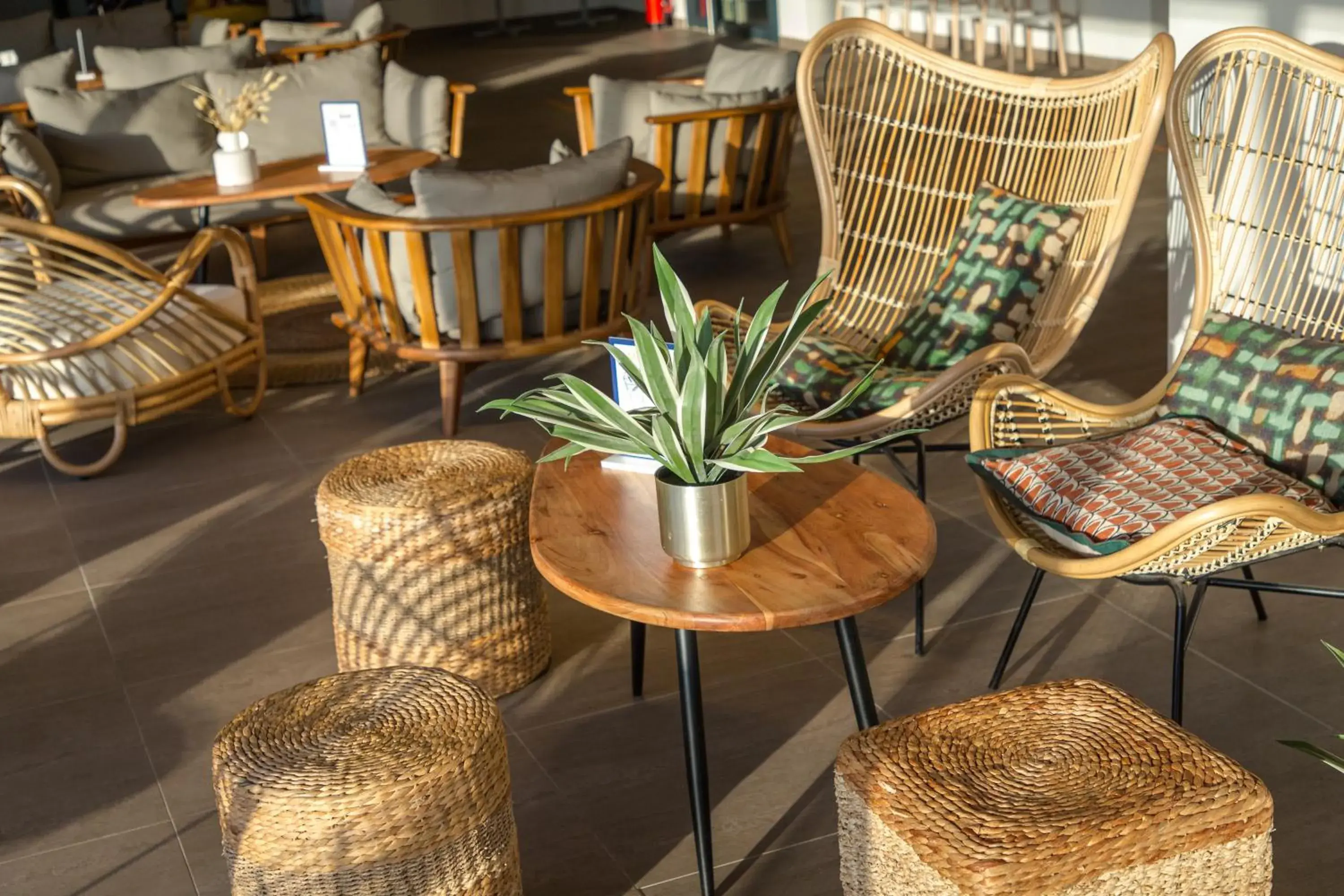 Lounge or bar in SOWELL HOTELS La Plage Lounge or bar in SOWELL HOTELS La Plage