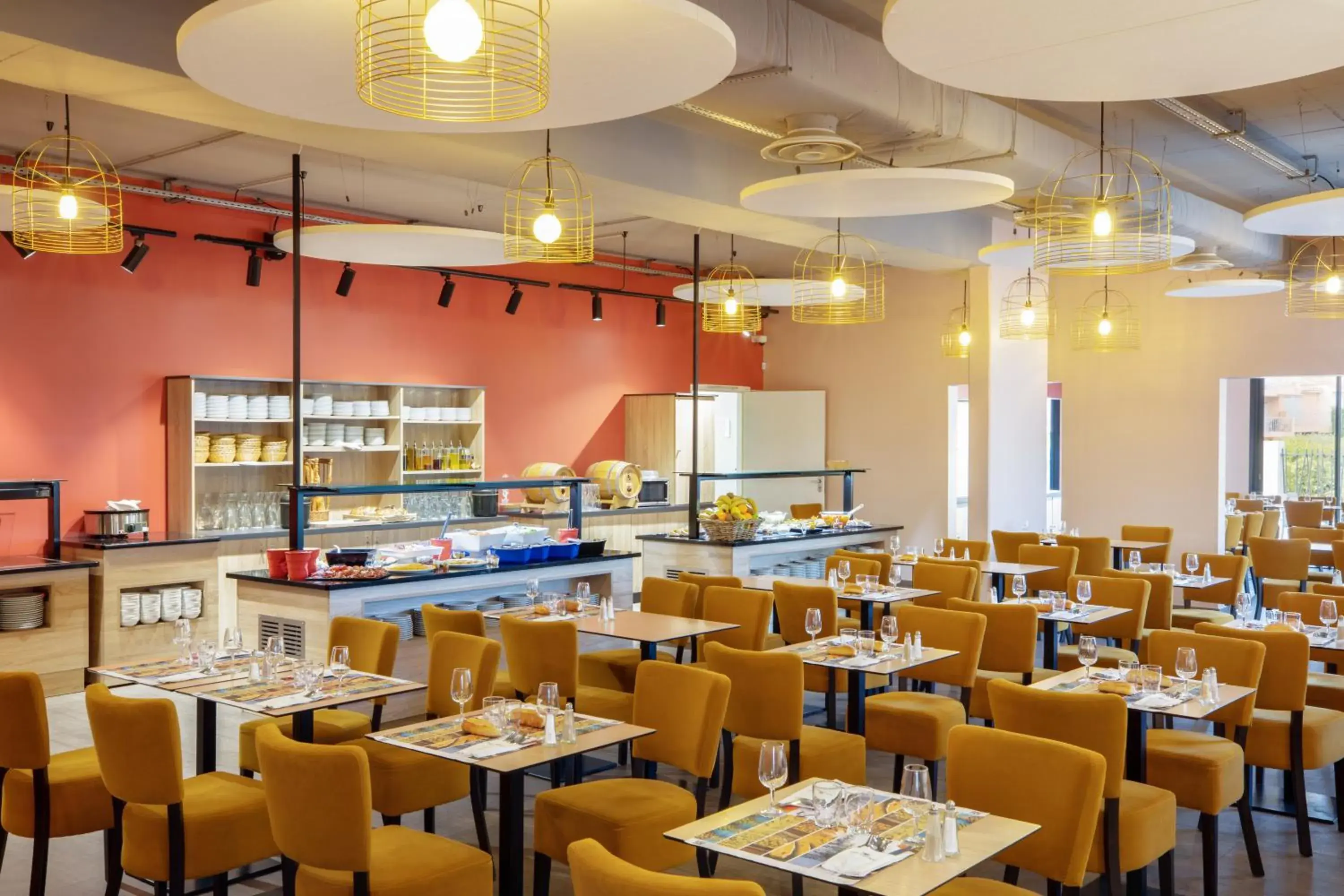 Restaurant/places to eat in SOWELL HOTELS La Plage Restaurant/places to eat in SOWELL HOTELS La Plage
