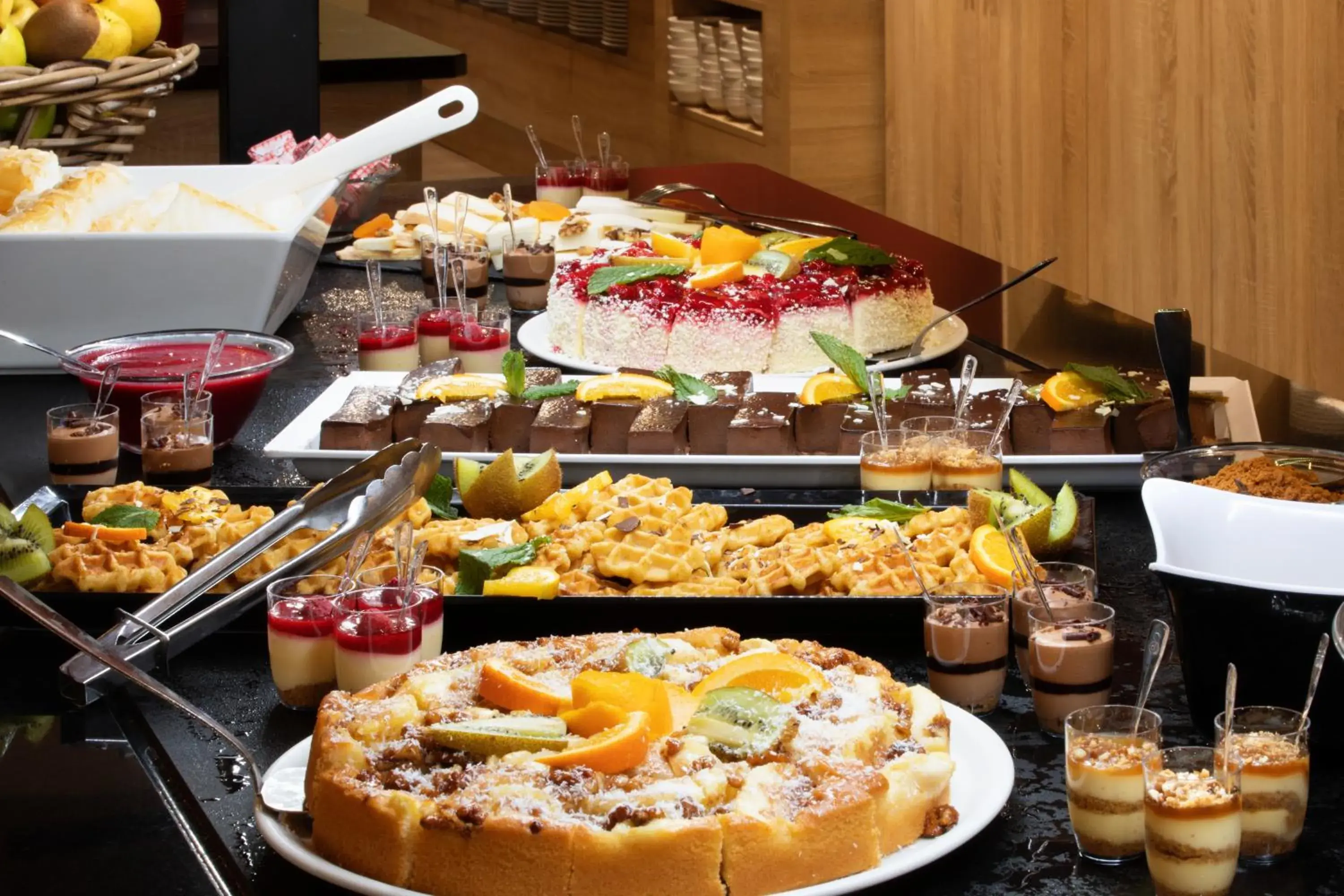 Food and drinks in SOWELL HOTELS La Plage Food and drinks in SOWELL HOTELS La Plage