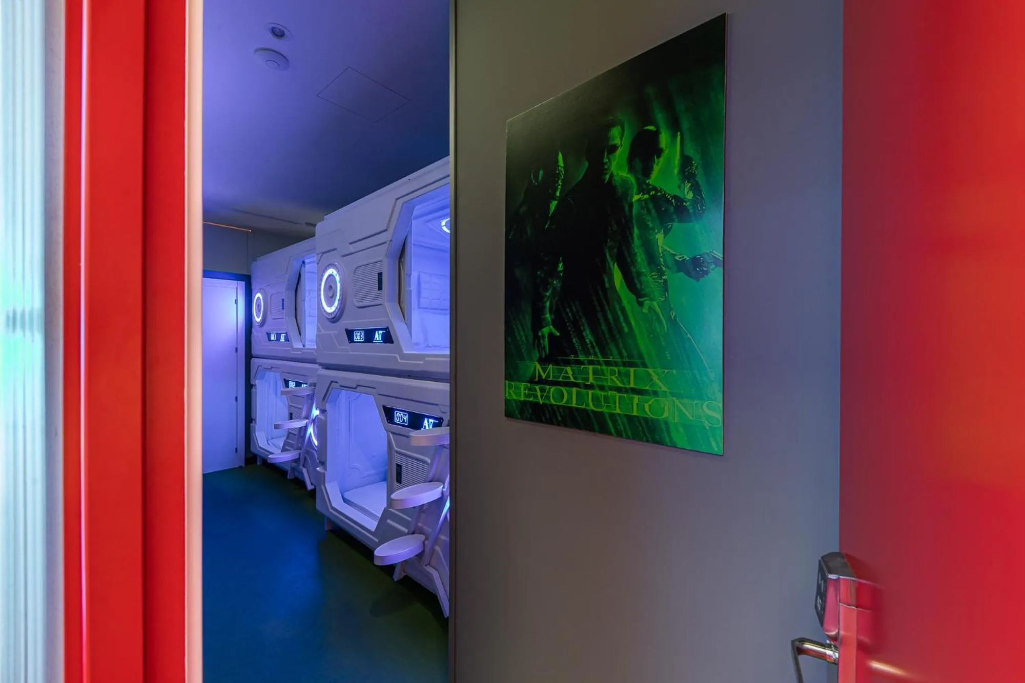 Art Seven Hostel Capsules