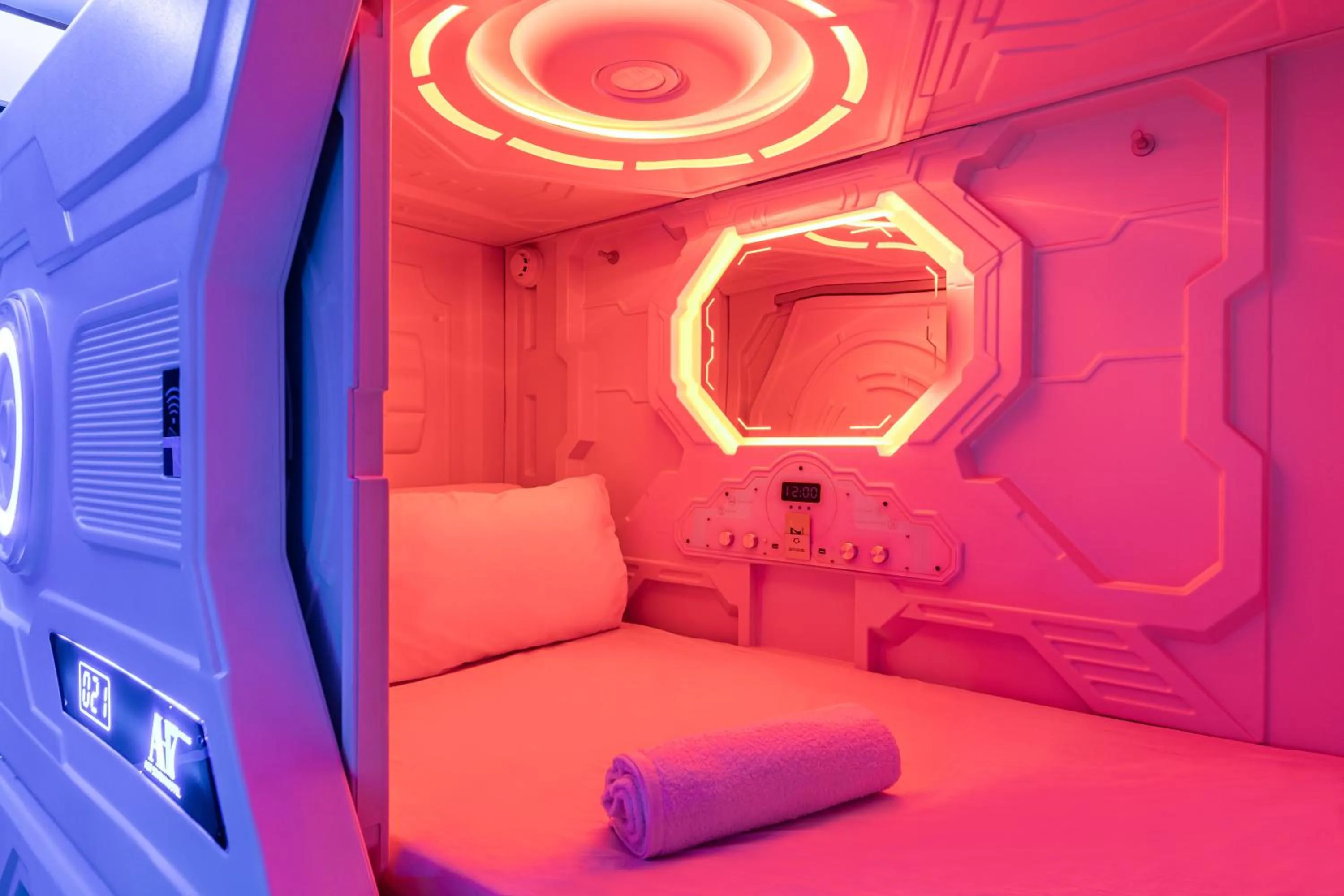 Bed in Art Seven Hostel Capsules