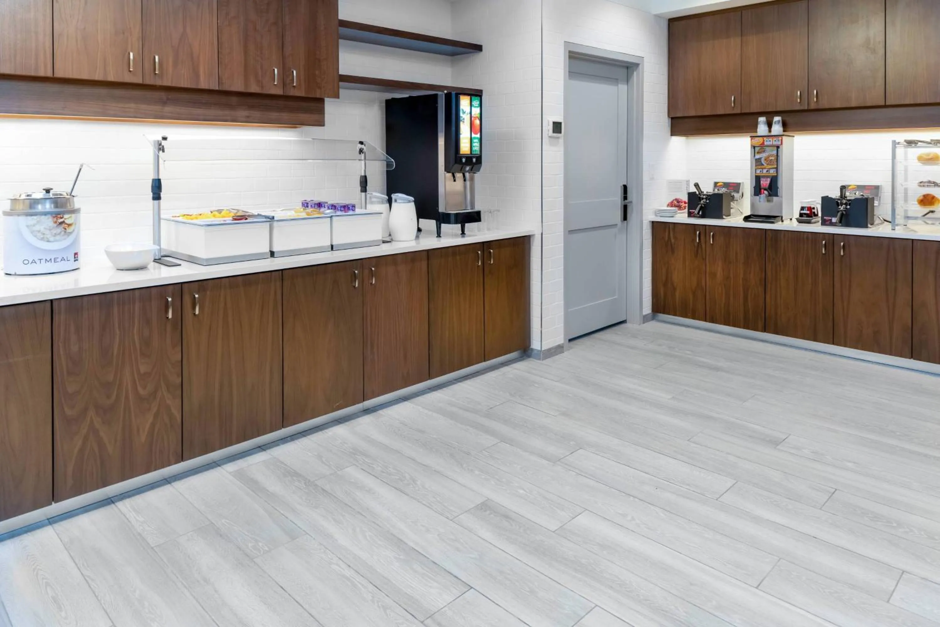 Breakfast in Residence Inn Franklin Berry Farms