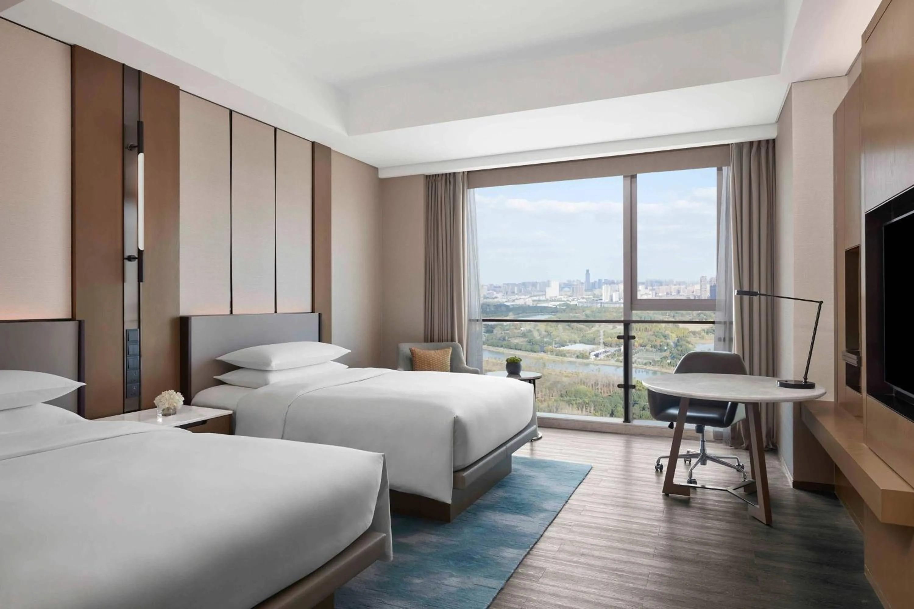 Photo of the whole room, Bed in Jiaxing Marriott Hotel