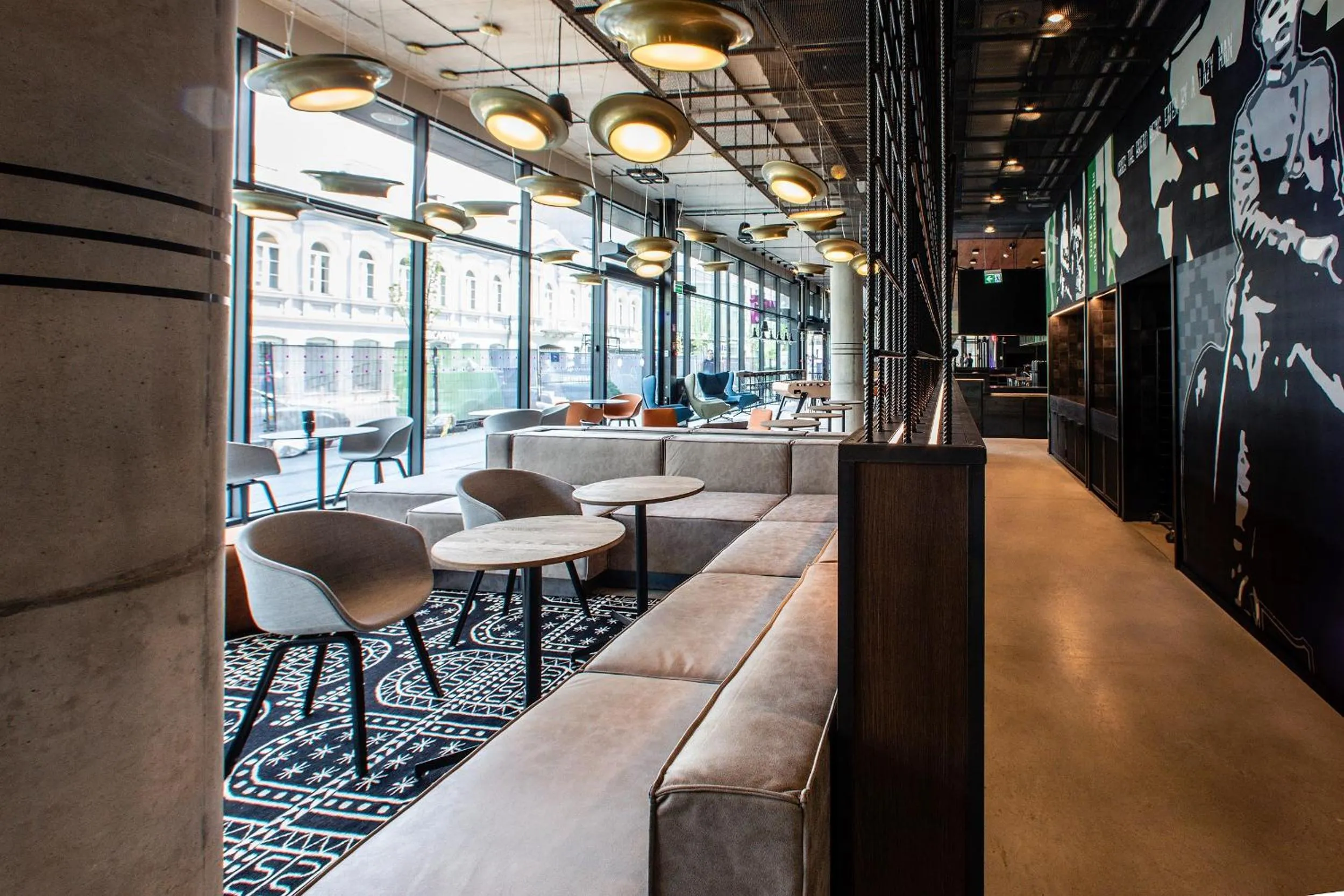 Restaurant/places to eat in Moxy Kaunas Center
