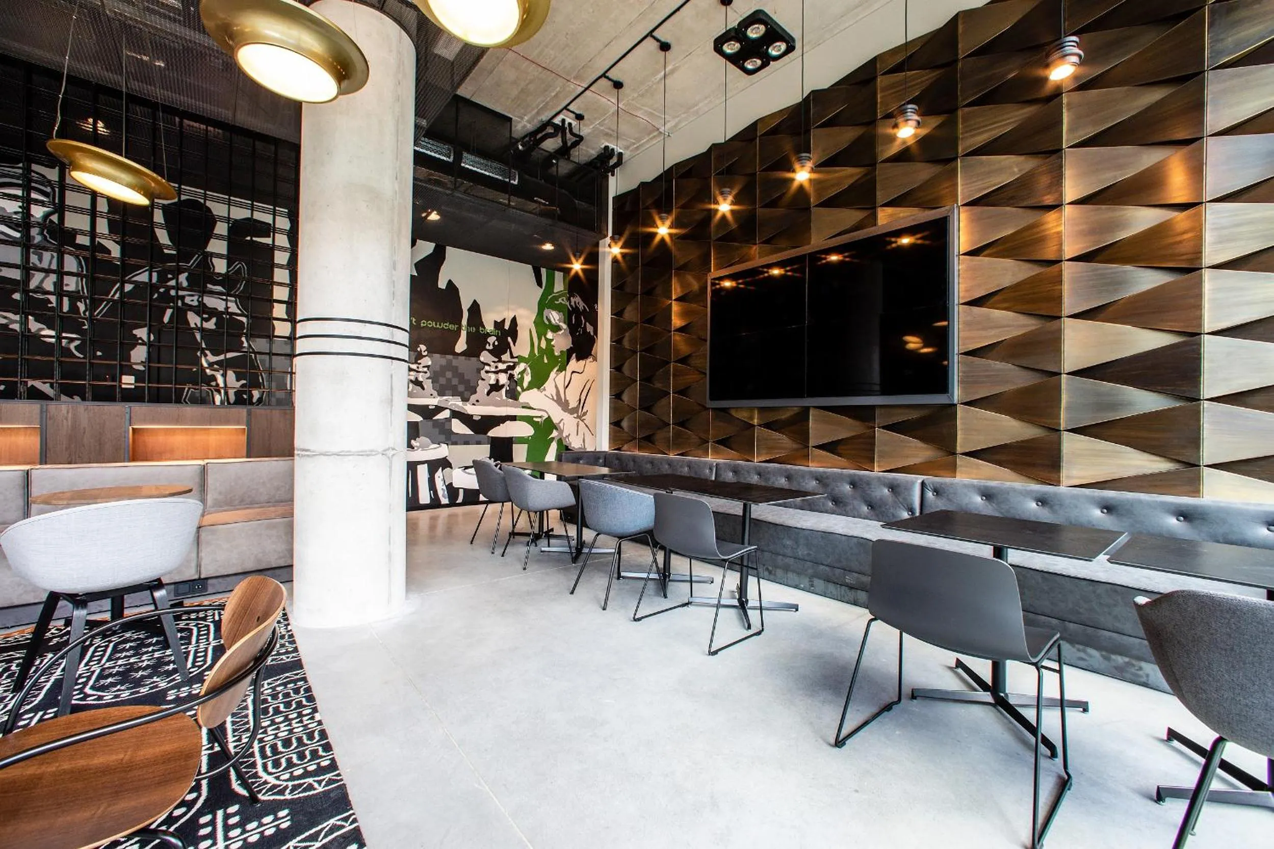 TV and multimedia in Moxy Kaunas Center