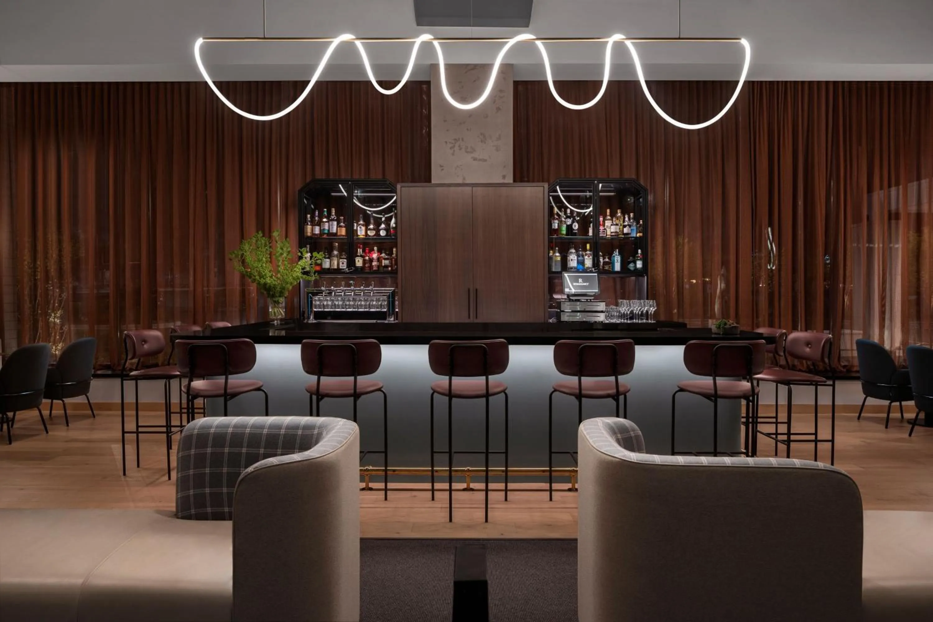 Lobby or reception in Renaissance Milwaukee West Hotel